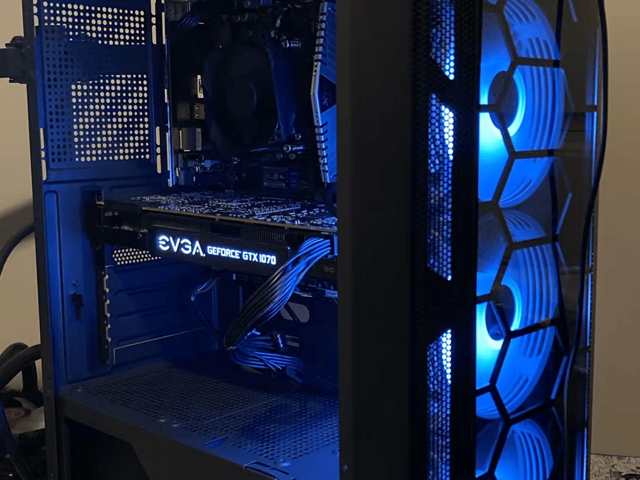 “The Arbitrator” I5-10400 and GTX 1070 8GB Like New Streaming &  Gaming PC!