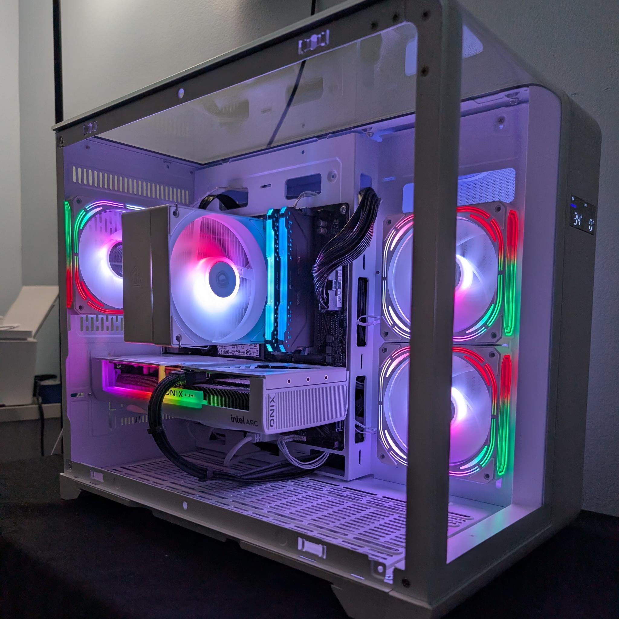 Arc B580-Ryzen 7 5700x-32GB DDR4 3200-1 TB NVME Compact Gaming PC