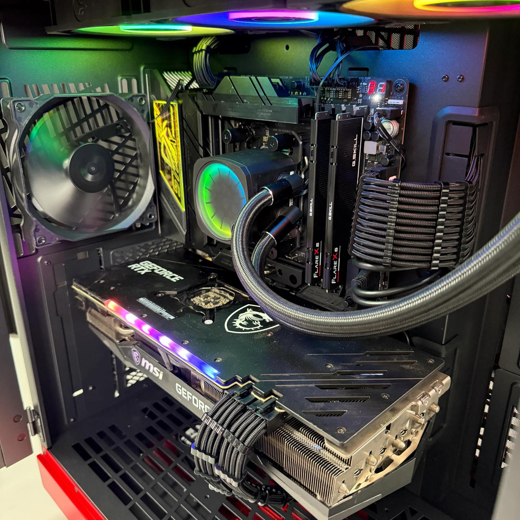 Insane Ryzen 7 7700 + RTX 3070 Gaming PC