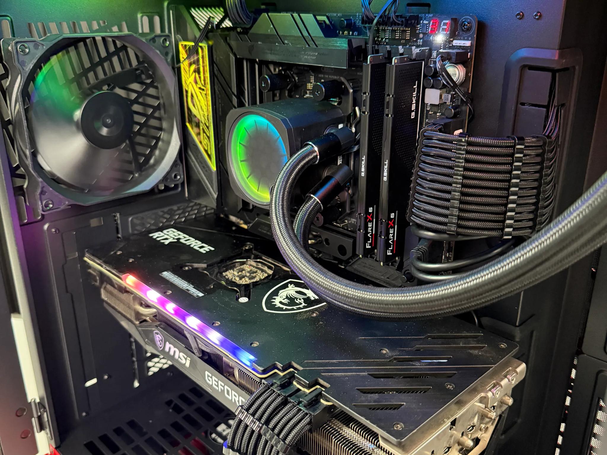 Insane Ryzen 7 7700 + RTX 3070 Gaming PC