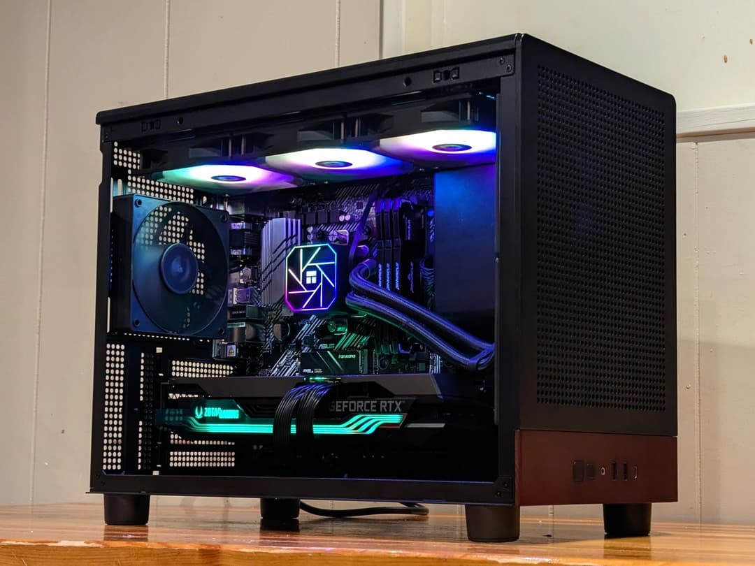 🌲 Ryzen 5 5600 • RTX 3080 • 32GB RAM • 1TB NVMe • RGB + Wood Case