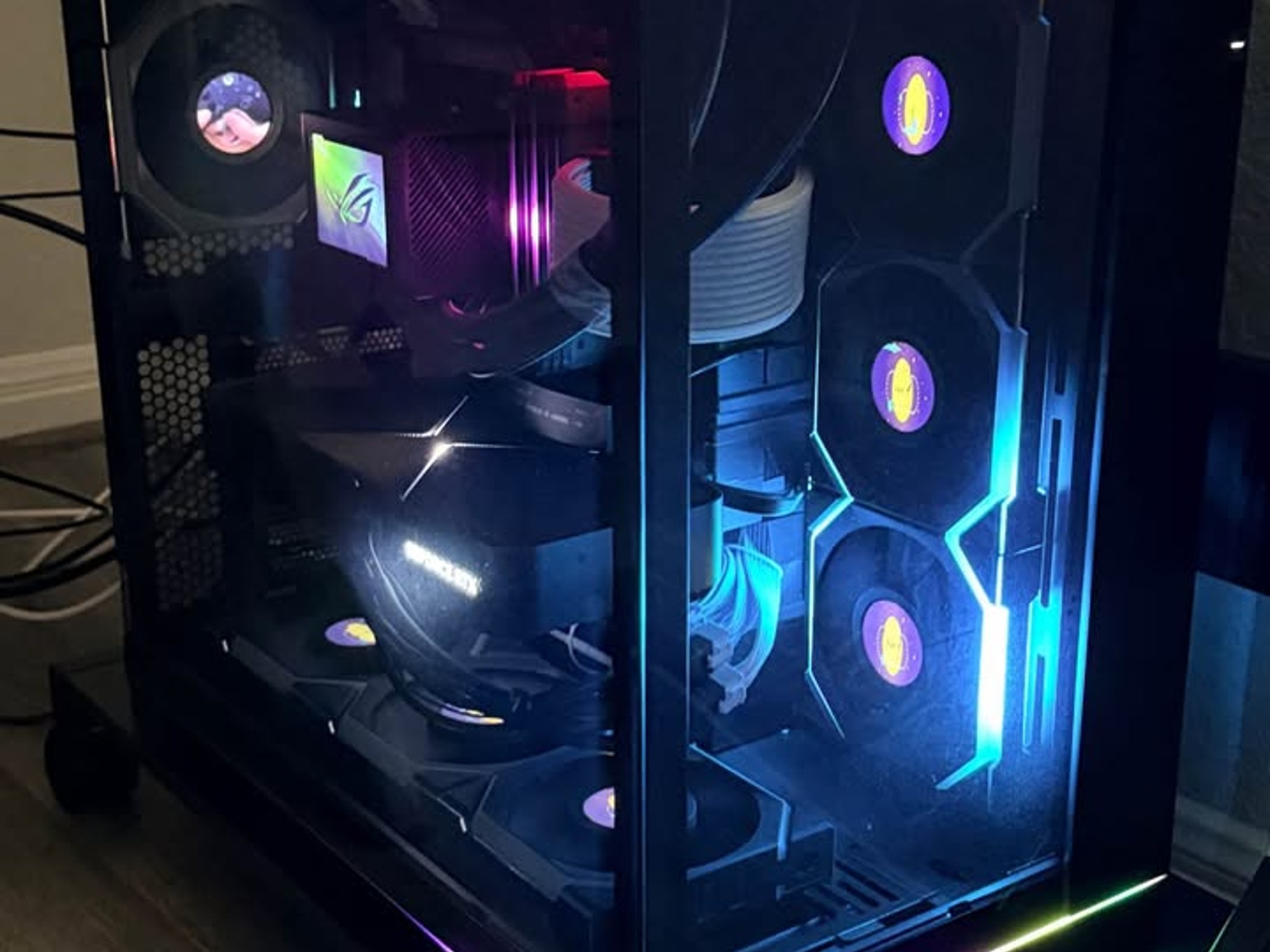 RTX 5090 FE / Ryzen 9 9950X3D Ultimate Gaming PC – 64GB Dominator Titanium – ROG Strix X870E – Lian
