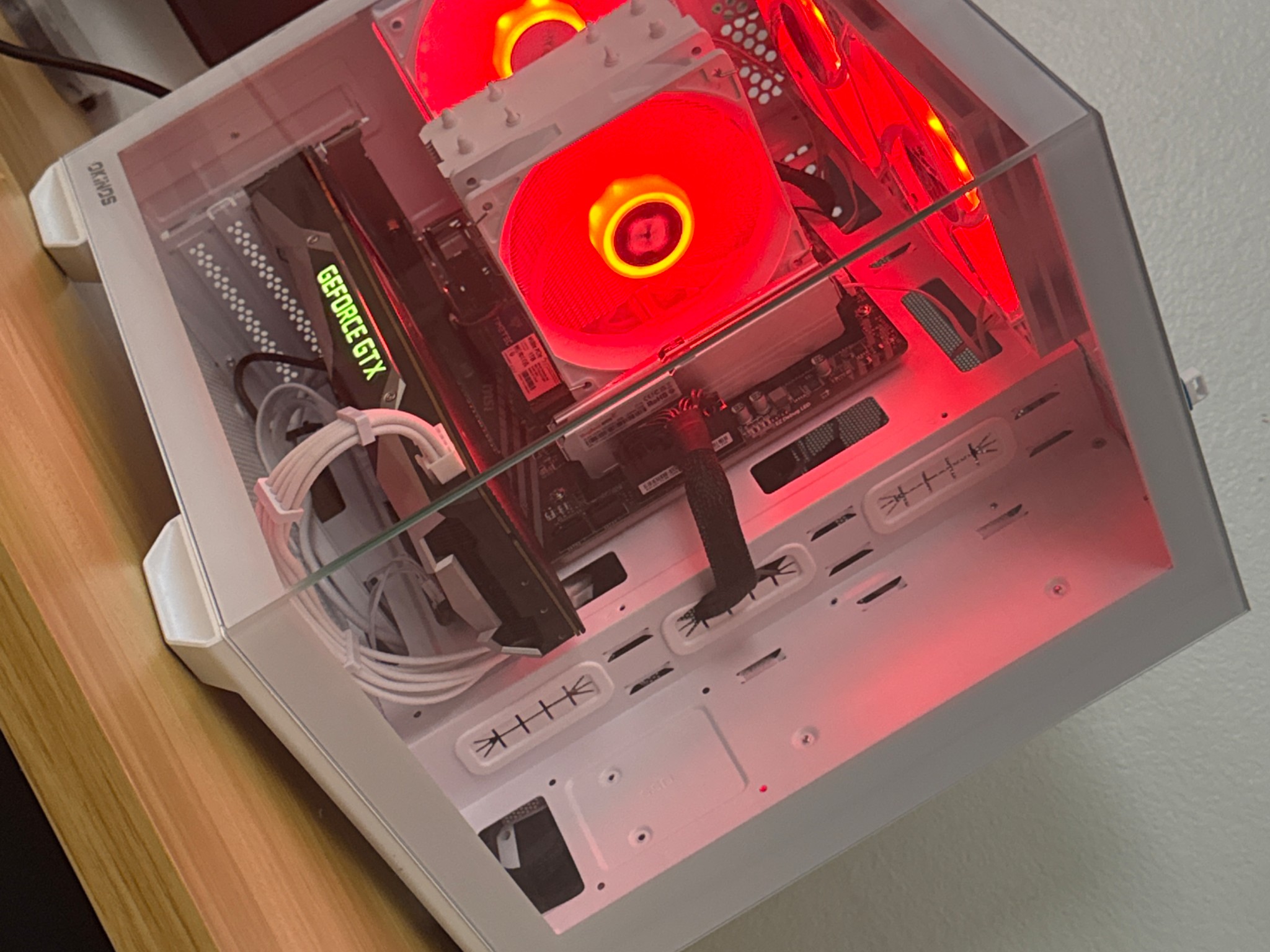 ⚪️White Pure Performance Monster⚪️|GTX 1080|Ryzen 5 3500X|16 GB RAM|1 TB SSD|WIFI+ Windows 11|