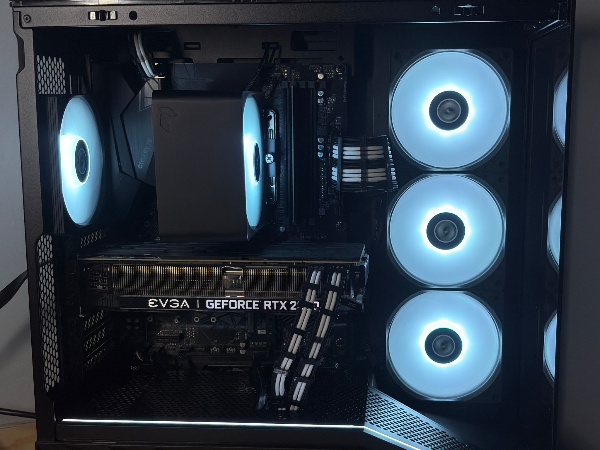 Apex Series PC / Ryzen 5 + RTX 2070 / NVMe SSD / Ready to play!