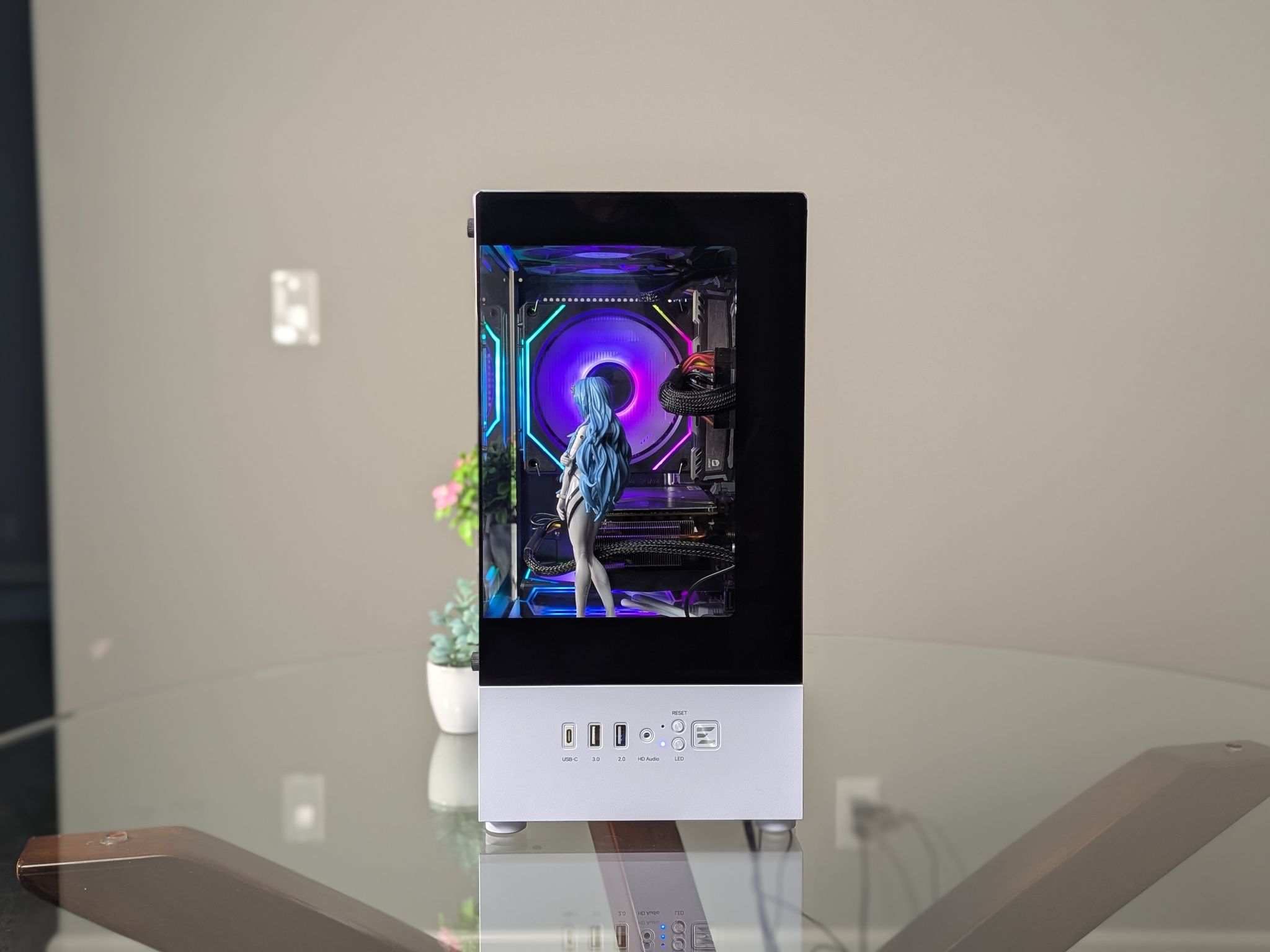 The Aesthetic White & Black | Ryzen 5 CPU + RX 5600XT GPU | 16GB RAM | 512GB SSD