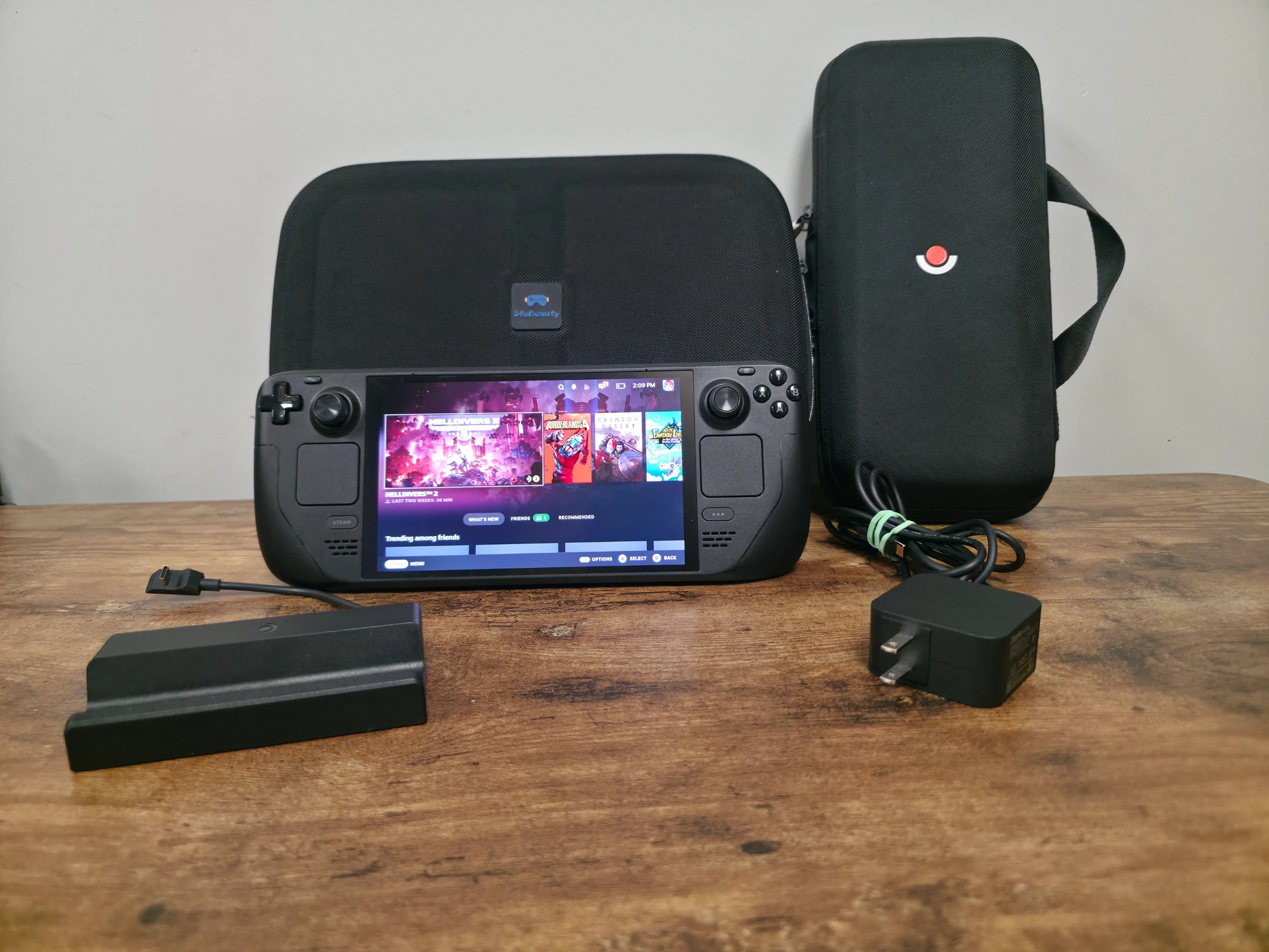 Like New Steam Deck OLED 1TB W/ Dock, Charger and 2 cases