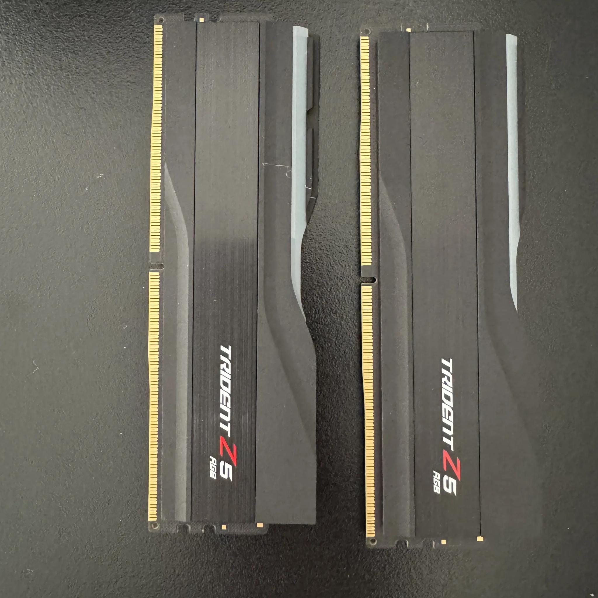 G.Skill Trident Z5 RGB 32 GB (2 x 16 GB) DDR5-7200 CL34 Memory