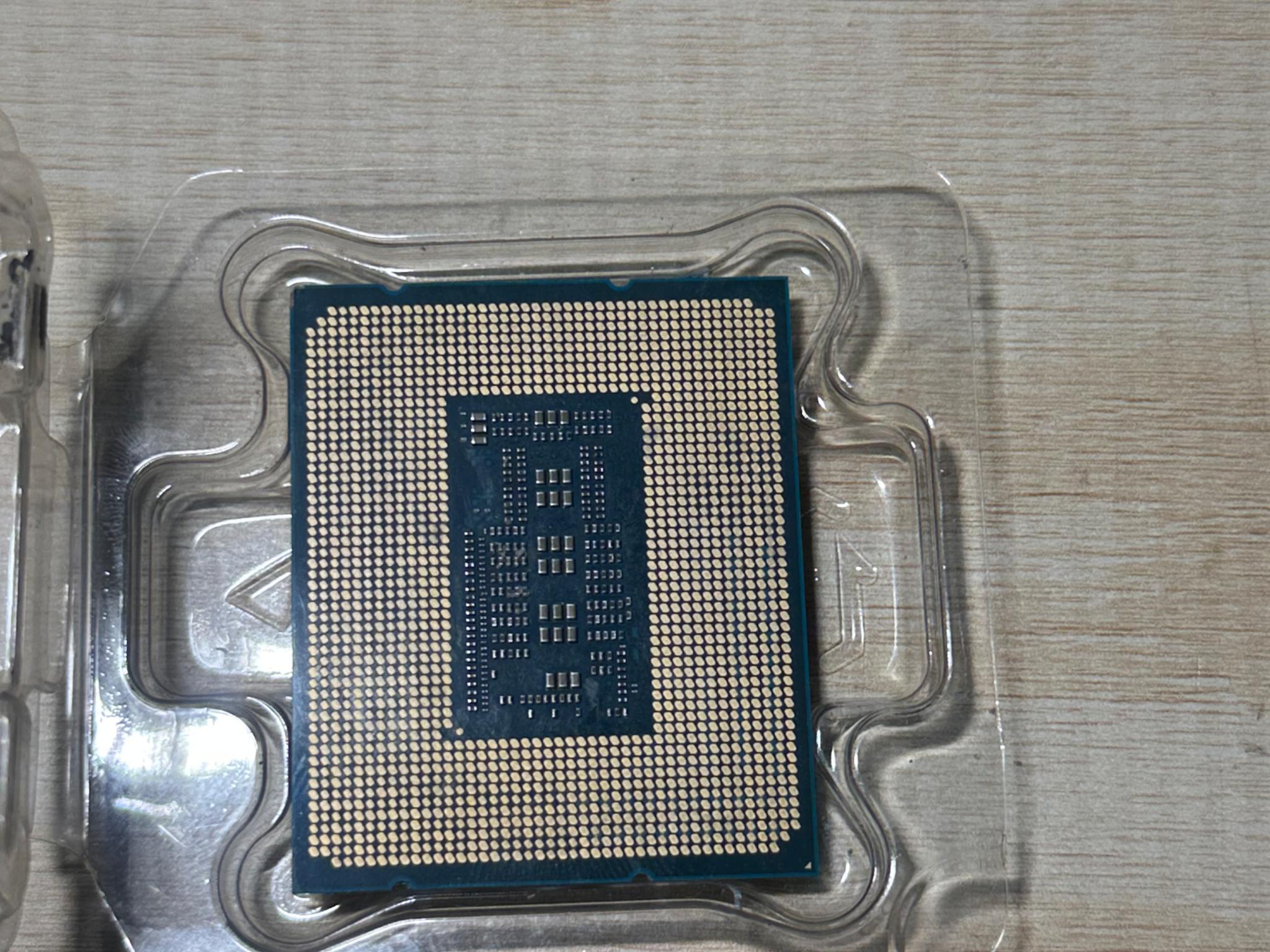 Intel i7 14700k