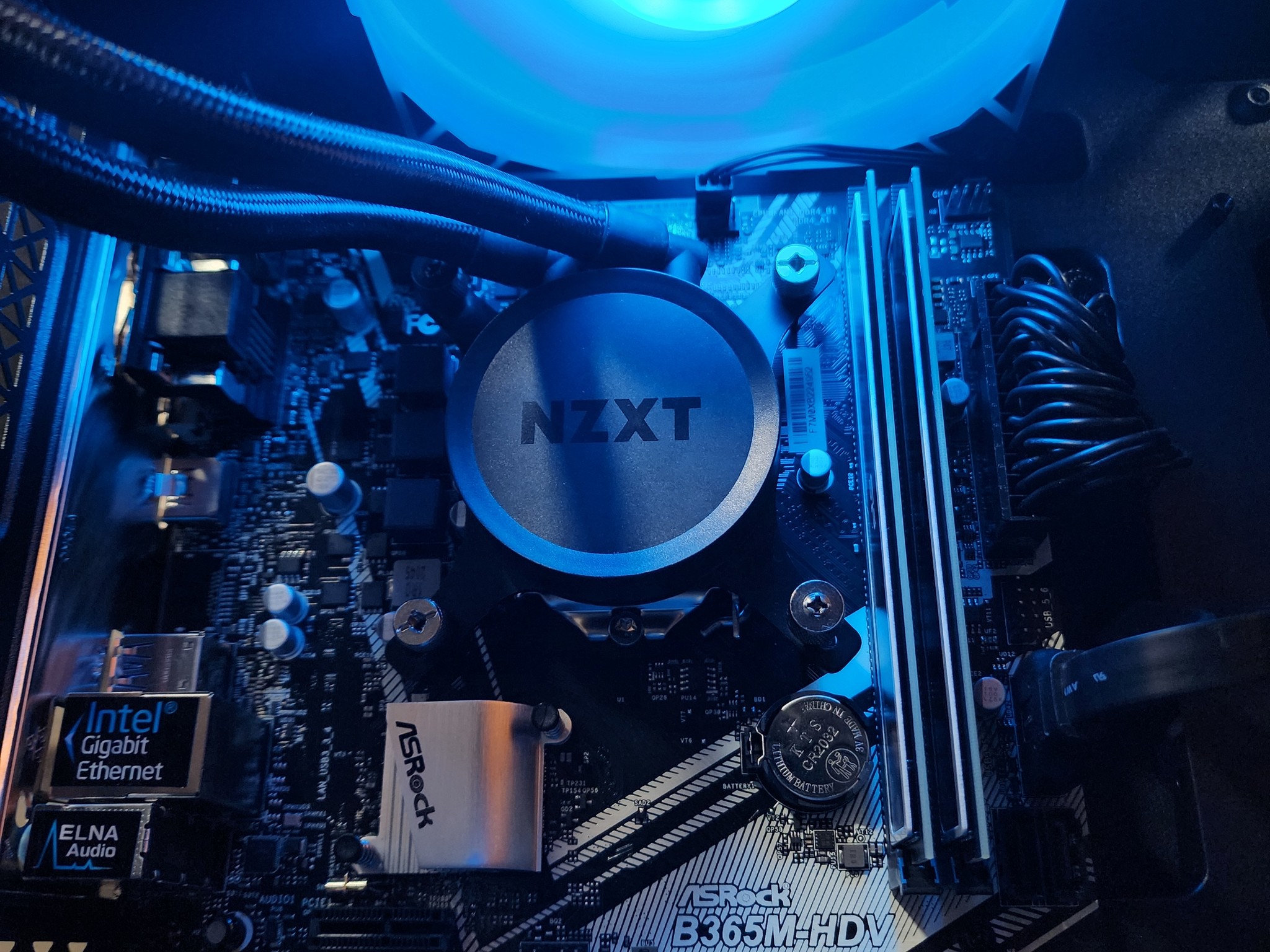 🖤💙🖤 Intel Core i5 8500 // EVGA GeForce RTX 2060 6GB // Silicon Power 16GB 3200MHz