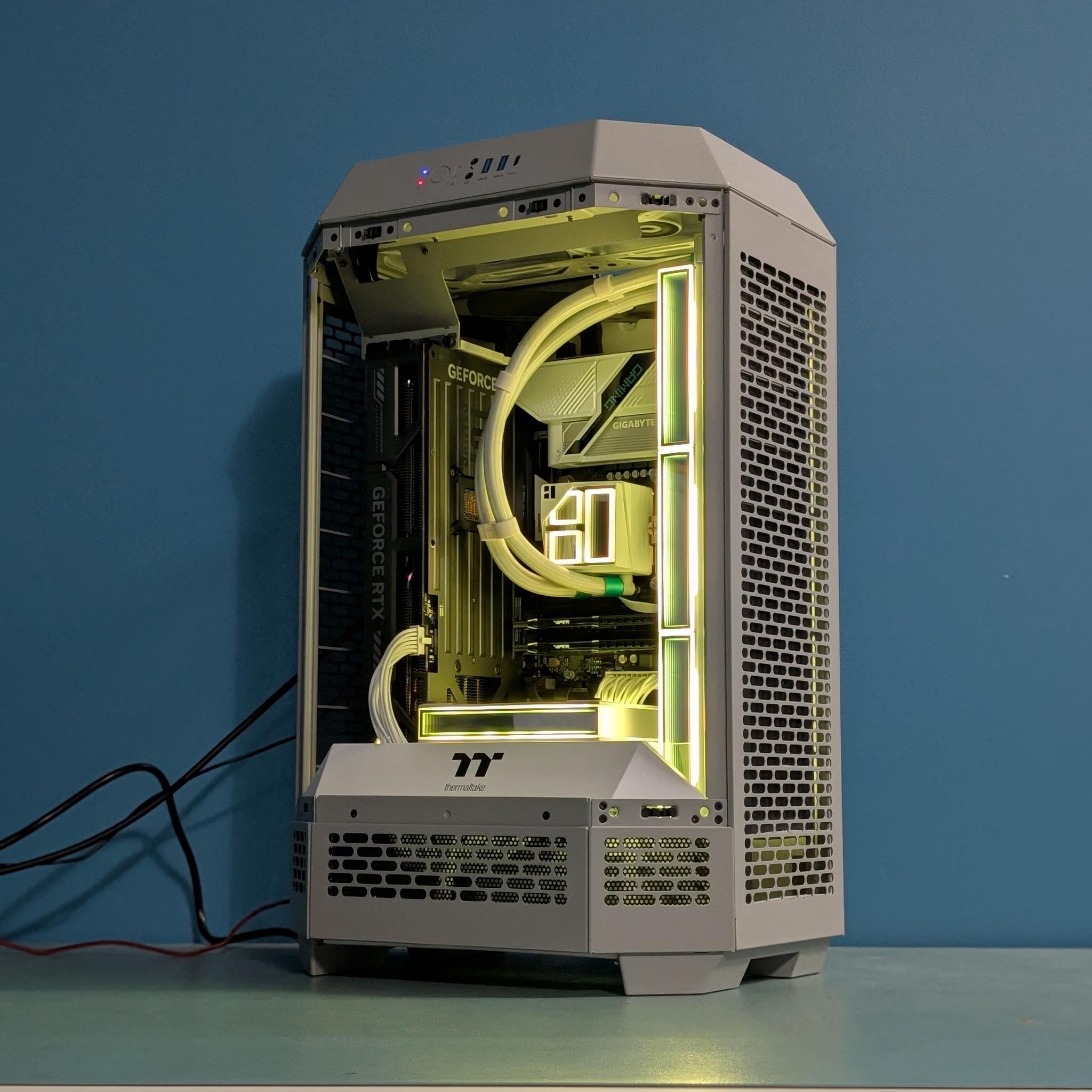 The Sci-Fi Powerhouse: RTX 5070 / i5-14600K / Tower 300 Limestone Edition