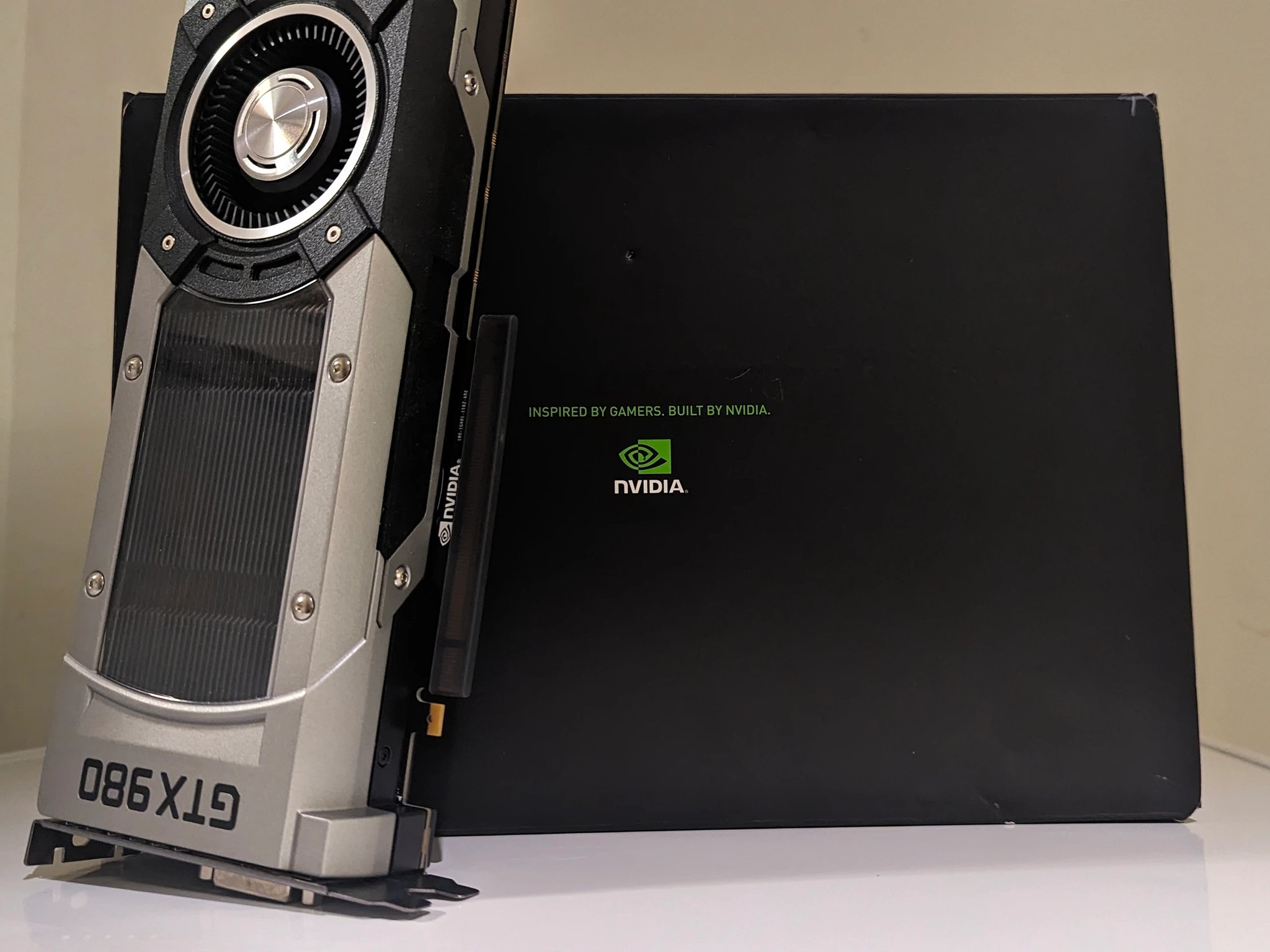 NVIDIA GeForce GTX 980 Founders Edition 4GB GDDR5