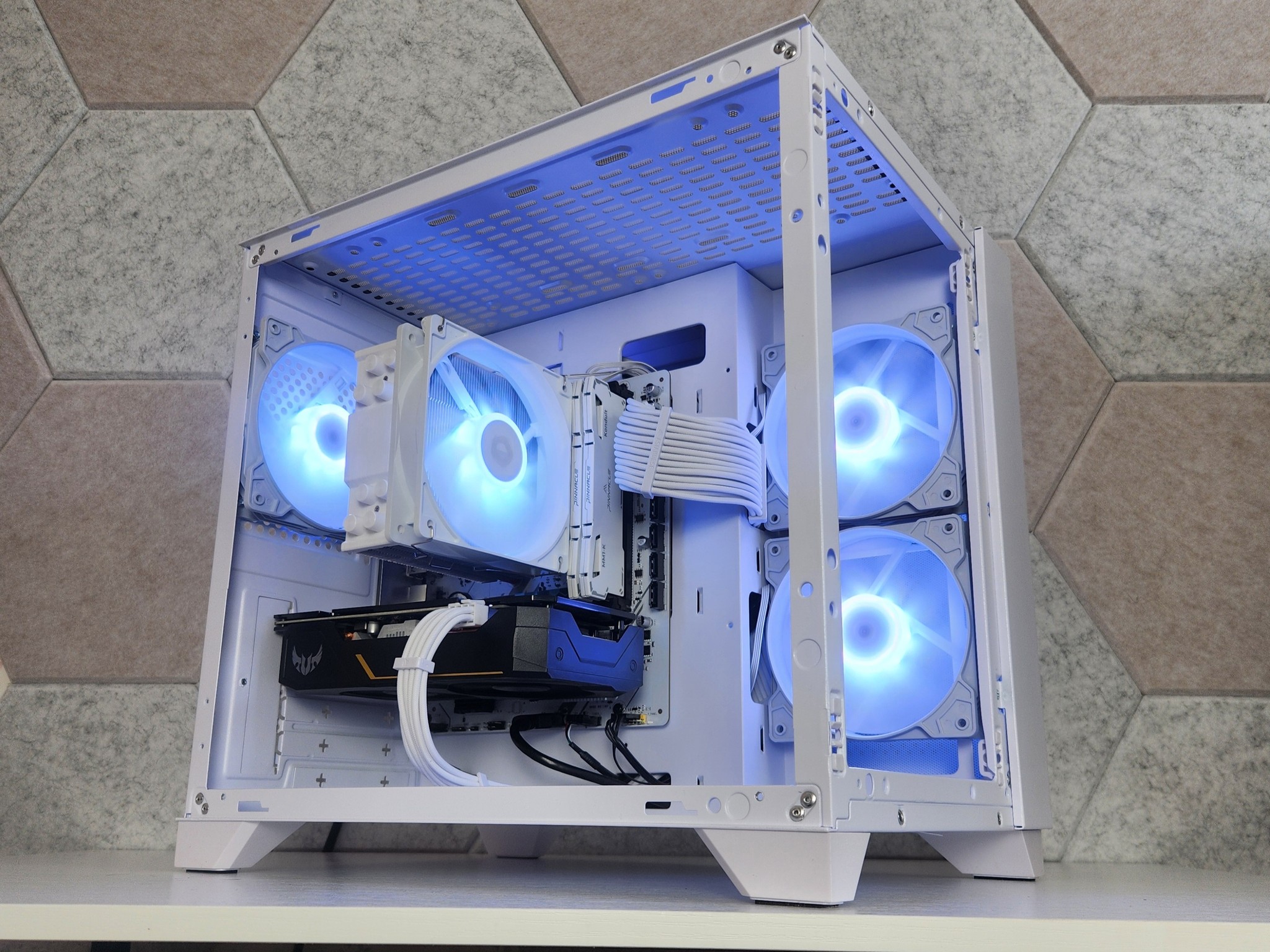 🤍NVIDIA GTX 1660 Super | Ryzen 5 2600X | 16GB RAM | 512GB SSD | Win11 Pro | WIFI | RGB |