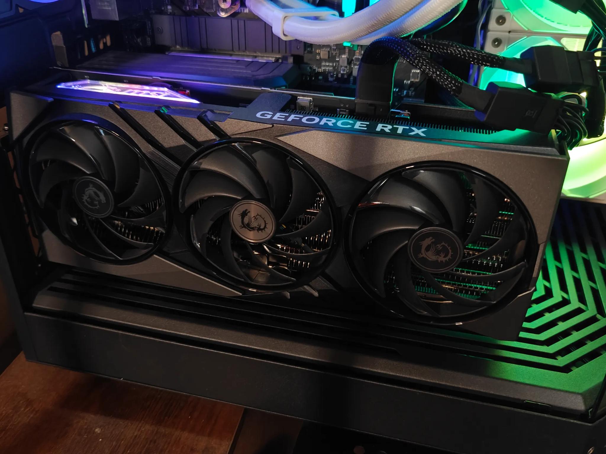 MSI - NVIDIA GeForce RTX 4090 GAMING SLIM 24G - 24GB DDR6X PCI Express 4.0