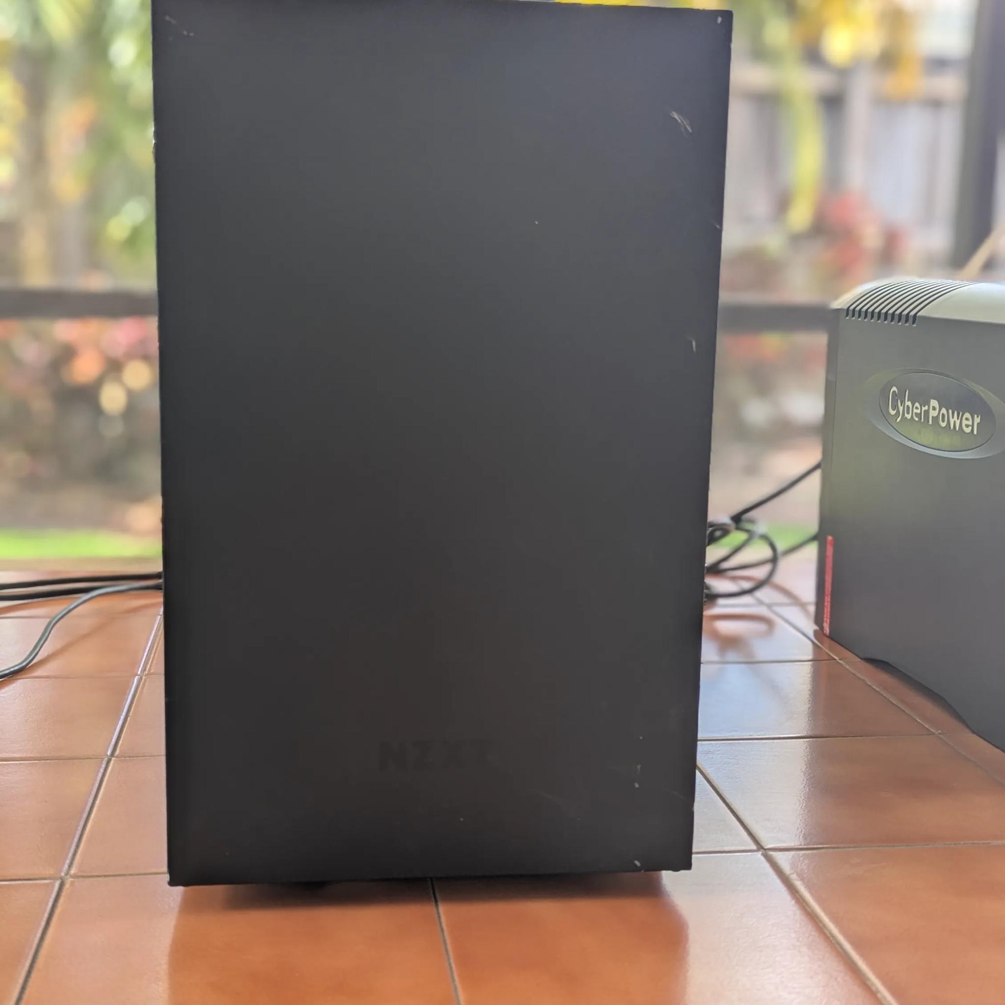 Obsidian Flame - ITX Build i7 9700k, RX 6600 XT, 16GB RAM, 512GB NVMe SSD, 1TB HDD, AIO
