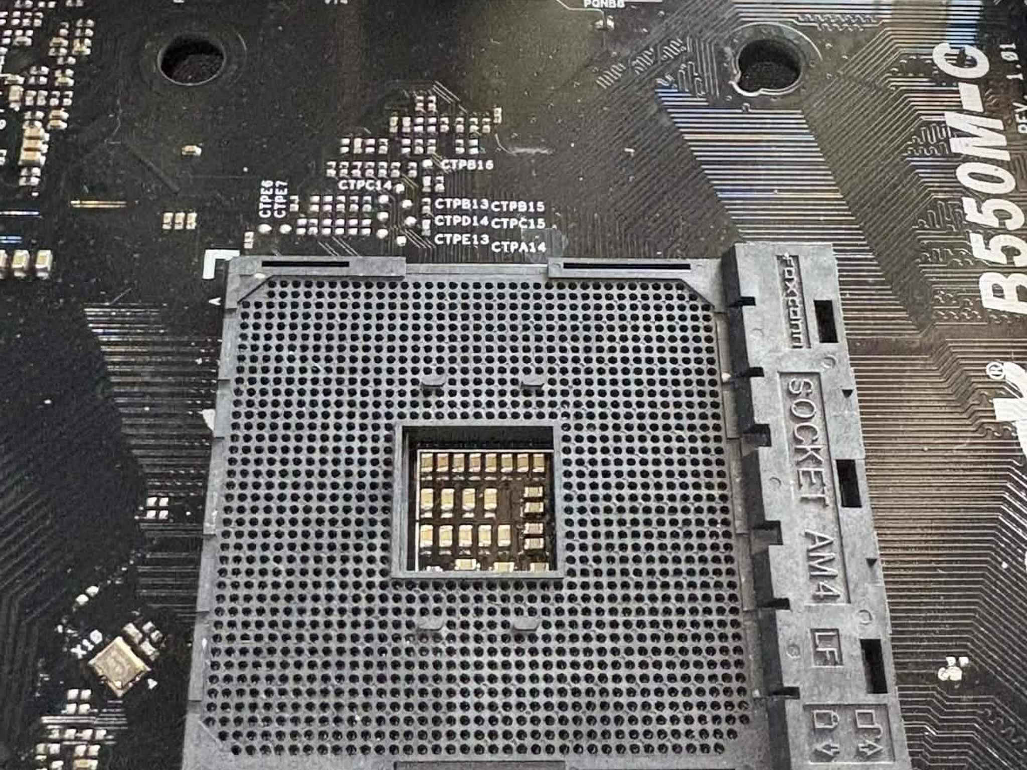 ASRock B550M-C AM4 Micro-ATX Motherboard