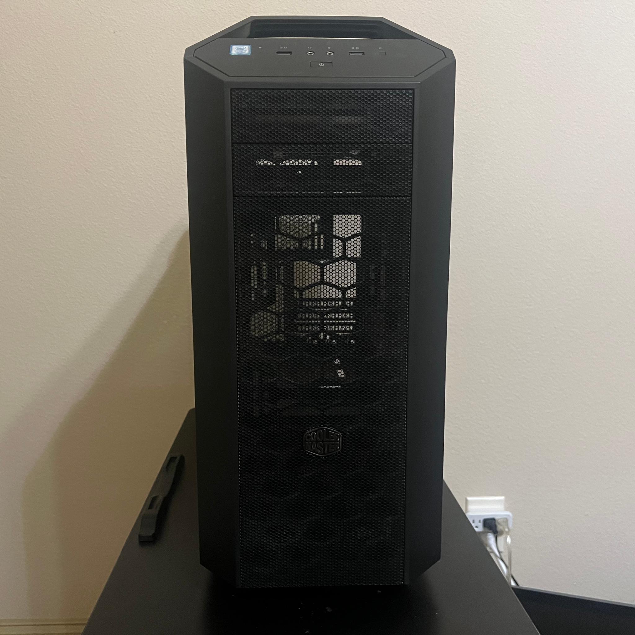 Cooler Master MasterCase Pro 5 - Screws included!