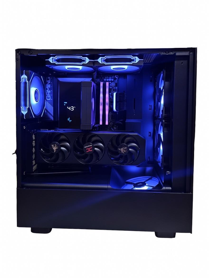 9060 XT 16 GB | 32 GB DDR5 6000 mhz | Ryzen 5 7400f | Vertical GPU