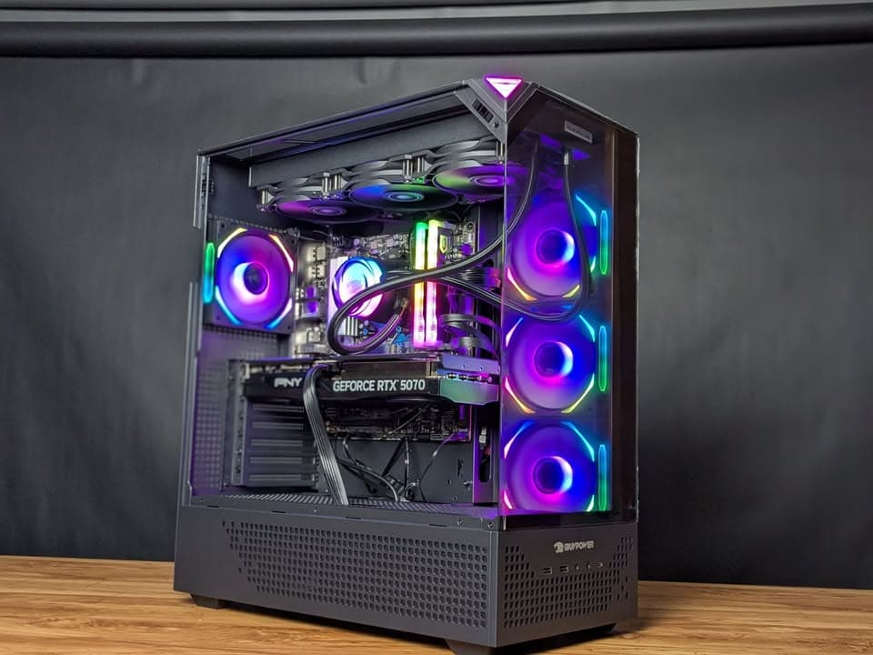 Mid Range iBuyPower Gaming PC - Ryzen 5 9600X - RTX 5070