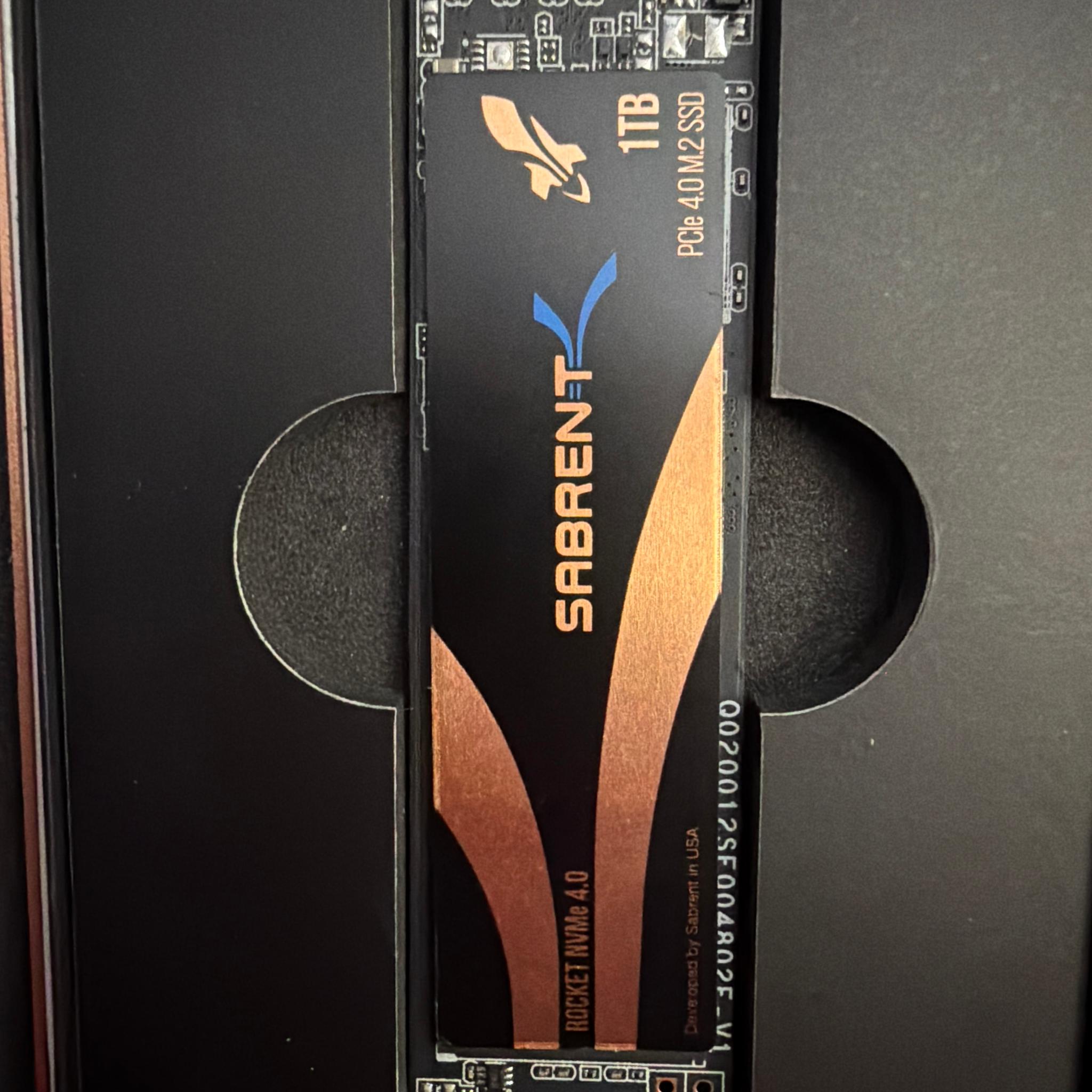 NEW 1TB Sabrent Rocket NVMe 4.0 SSD GEN 4