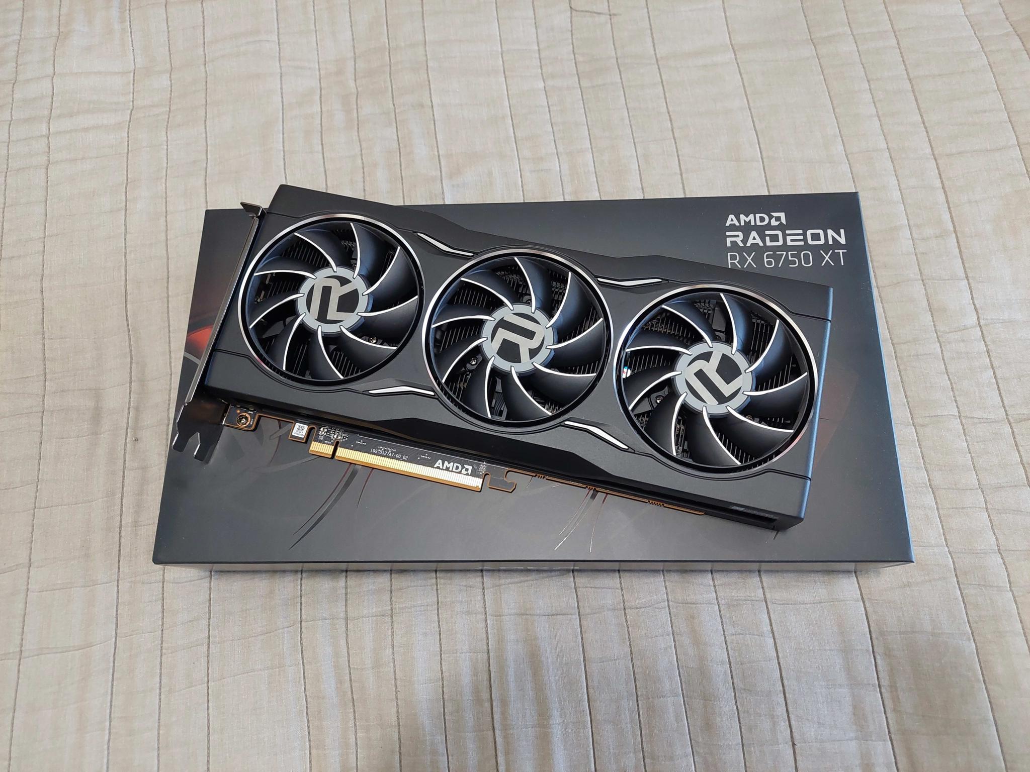 AMD Radeon RX 6750 XT Reference 