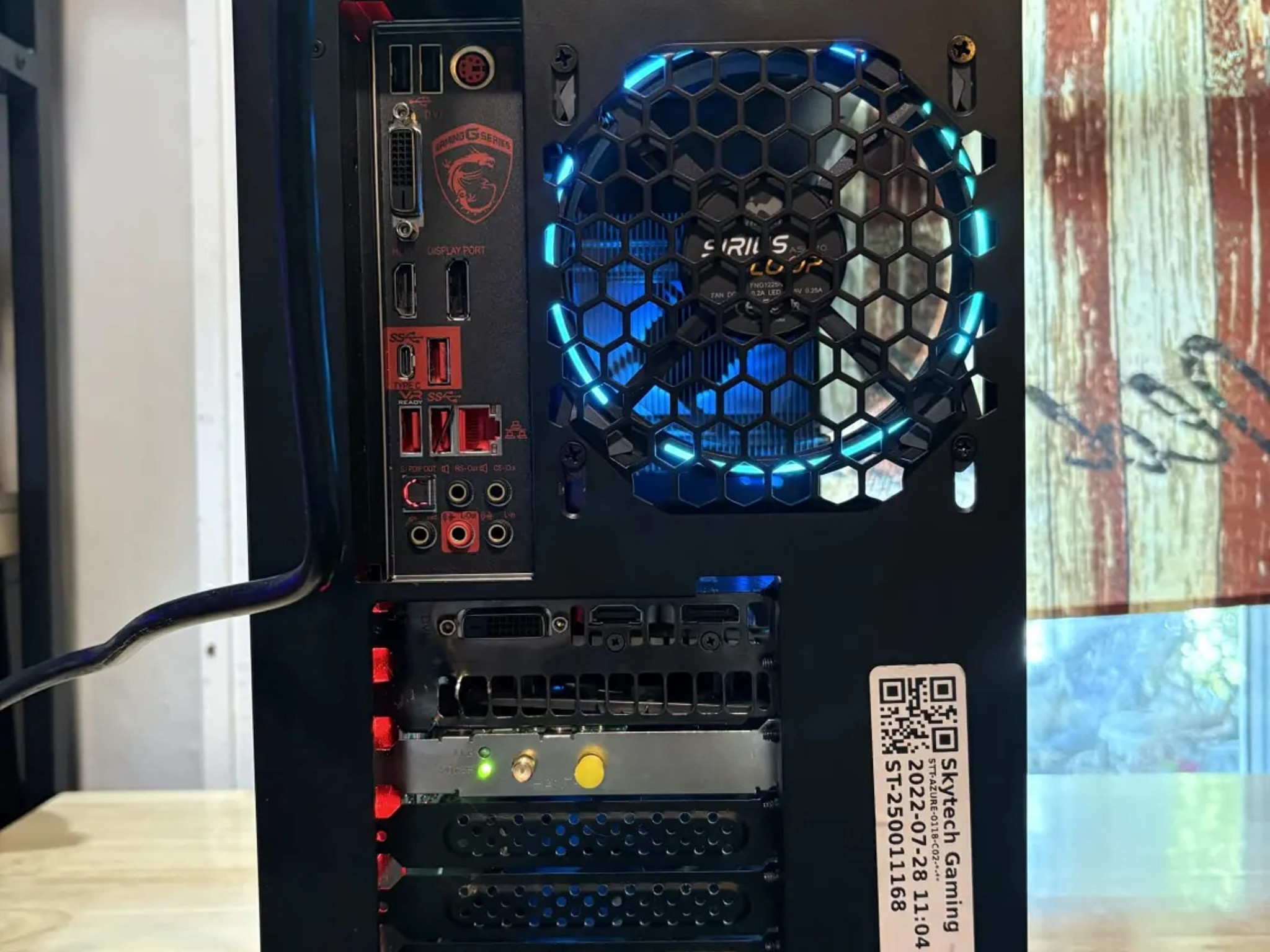 Black Cat Customs Shadowclaw - Ryzen 7 1700 / RX 560 / 16GB RAM / 256GB SSD + 1TB HDD