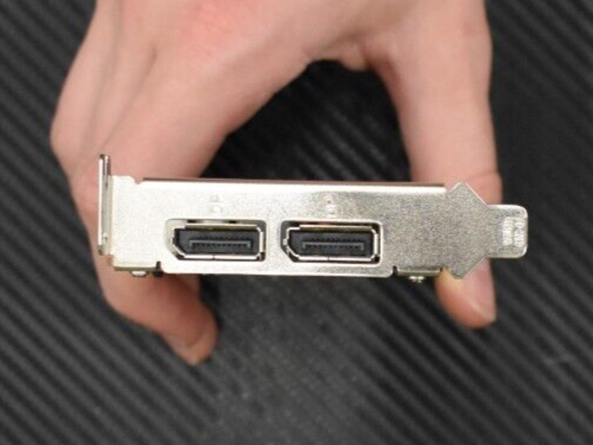 Lenovo GeForce GT 720 Low Profile 1GB GDDR3 Graphics Card - DisplayPort