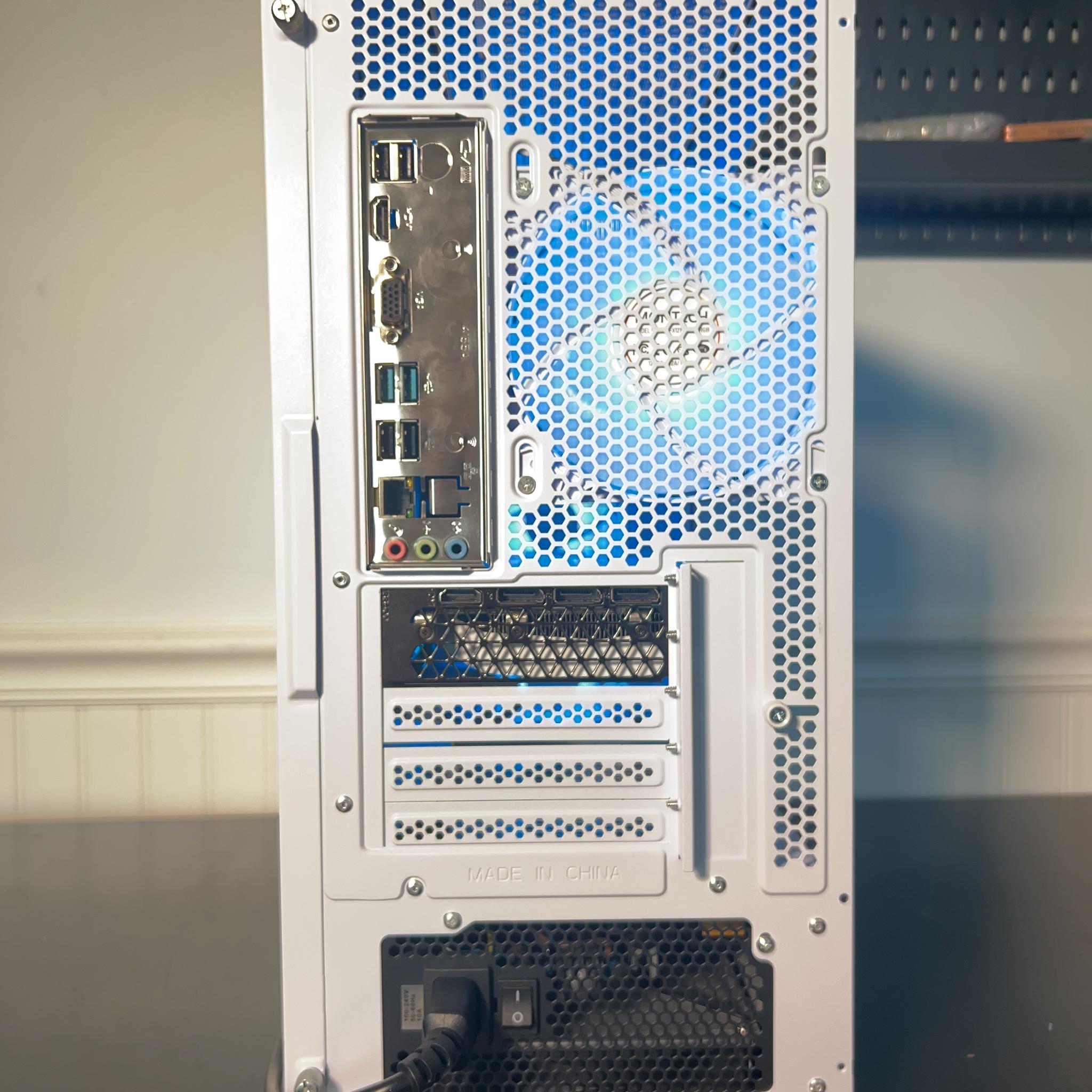 ⚪️Whiteout RTX Gaming PC | Rtx 3060 12gb | Ryzen 5 3600x | 16gb ddr4 | 1tb Storage | Windows 11 Pro