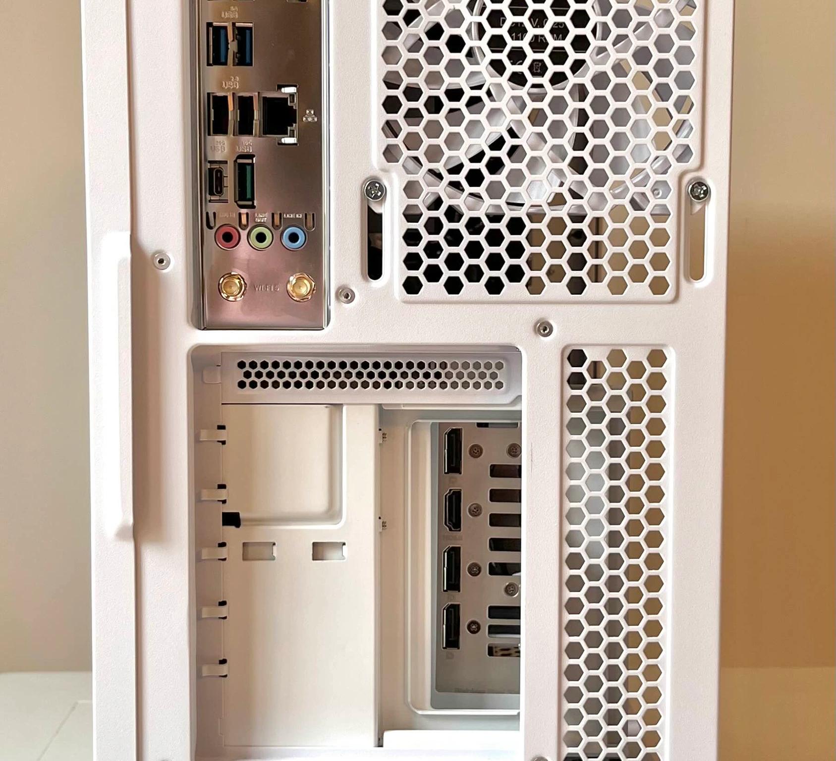 🍪🐻‍❄️| RTX 4070 Super 12gb, i7 13700k, 32gb DDR5, 2tb SSD, AIO Liquid Cooled White Gaming PC