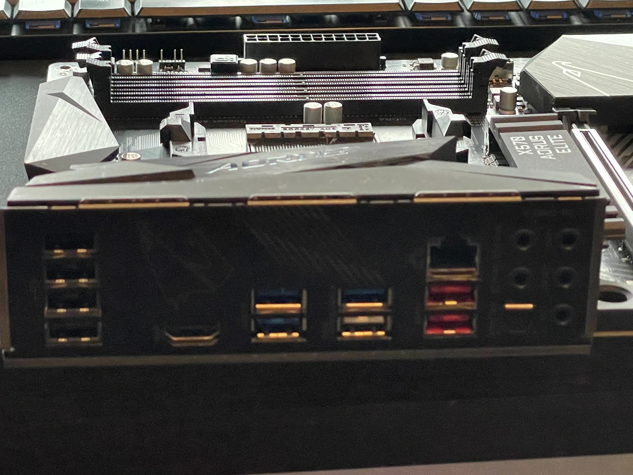 Gigabyte x570 AORUS ELITE ATX AM4 Motherboard, non Wifi, working condition