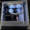 🖤🤍 BLACK HEART 🤍🖤 Ryzen 9 7900X| 9070 XT| 32 GB DDR5| 2.5 TB NVMe| 850W Gold PSU