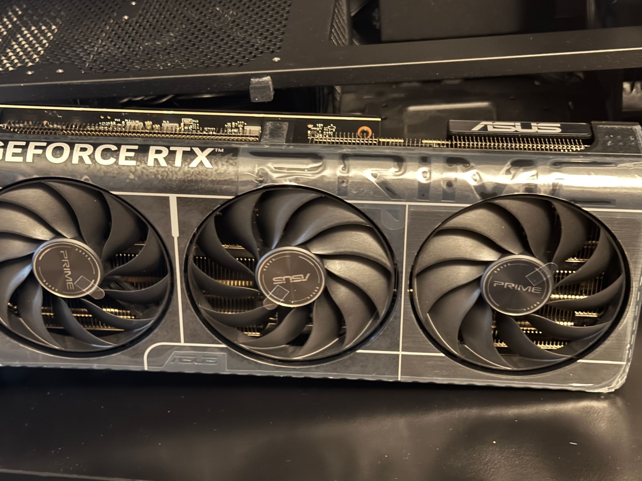 **High End Gaming/Workstation PC (7950X3D/5070Ti/32GB DDR5-6000 C30/2TB SSD**