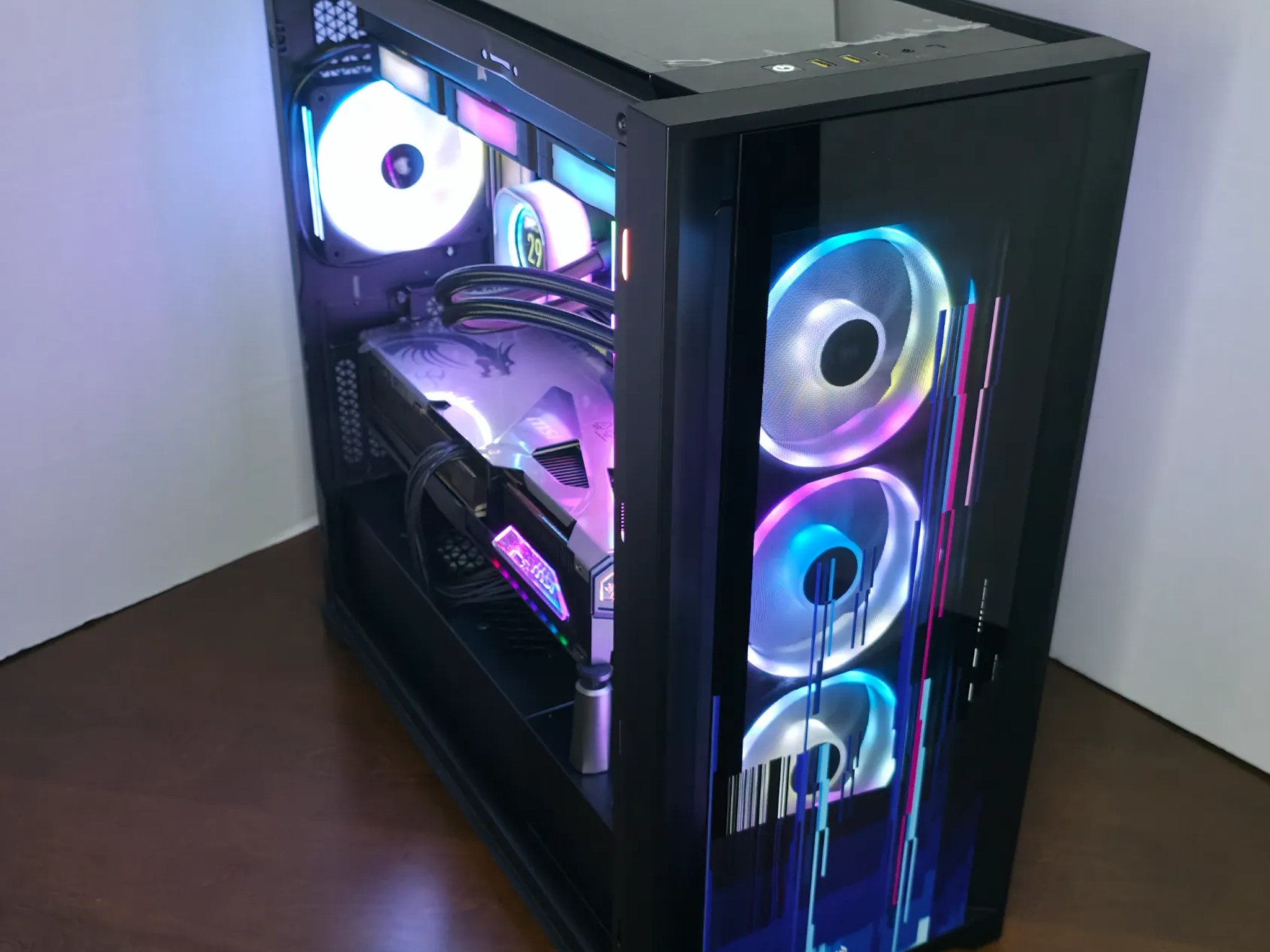 NEW Ultra High End Gaming PC 5090 & 9800X3D
