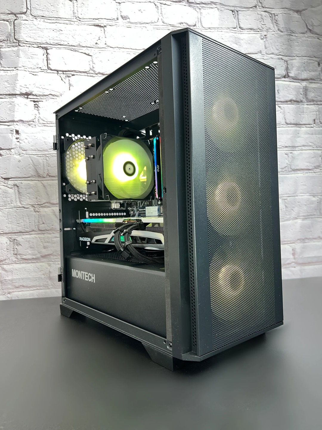 AMD RX 6700 XT Ryzen 5 5600G 16GB RAM 1TB M.2 Wifi/BT Window 11