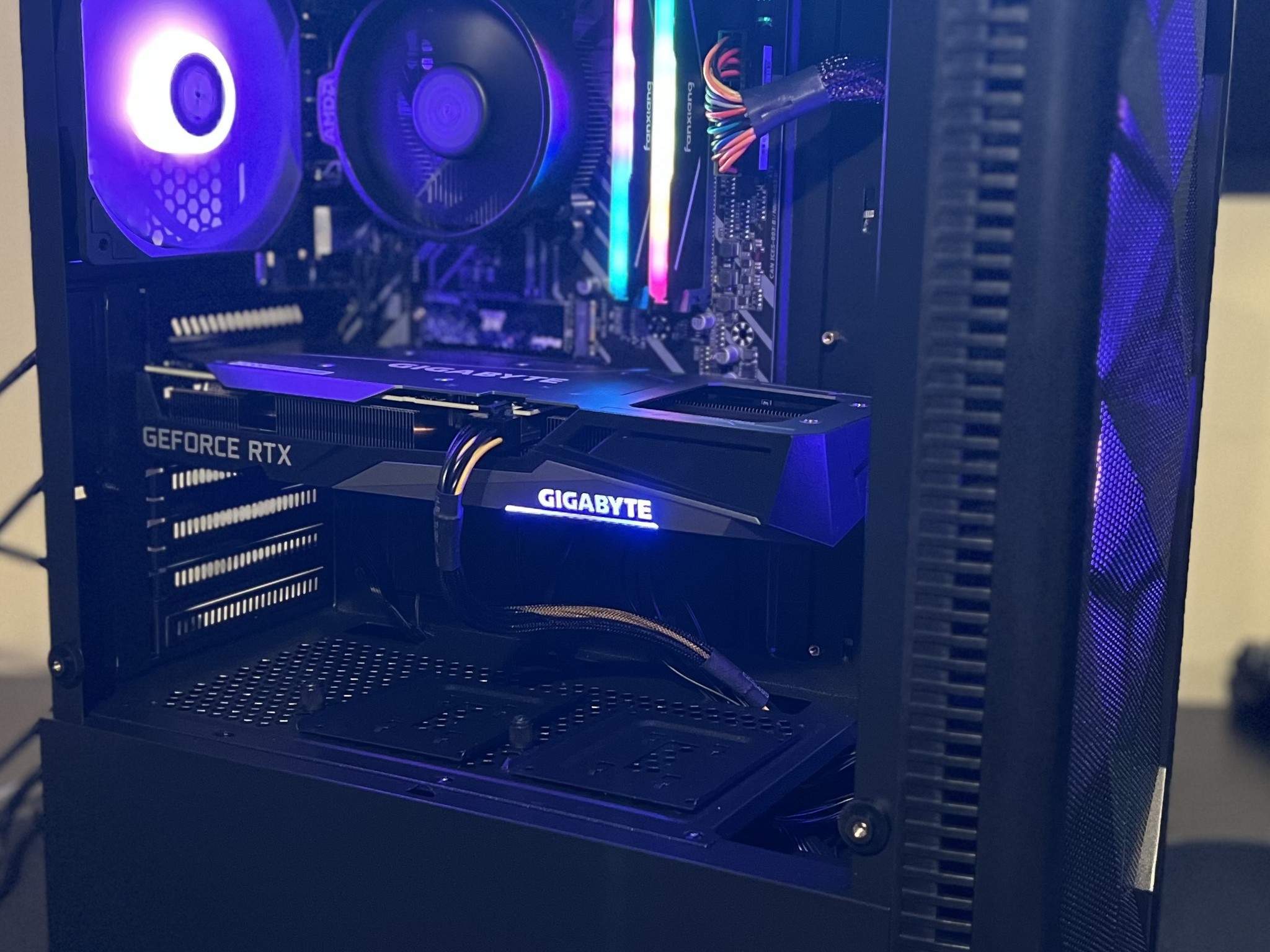 Budget Ryzen 5 4500 1 TB  SSD NVME 16 GB DDR4 RTX 3060 12 GB - All new parts!