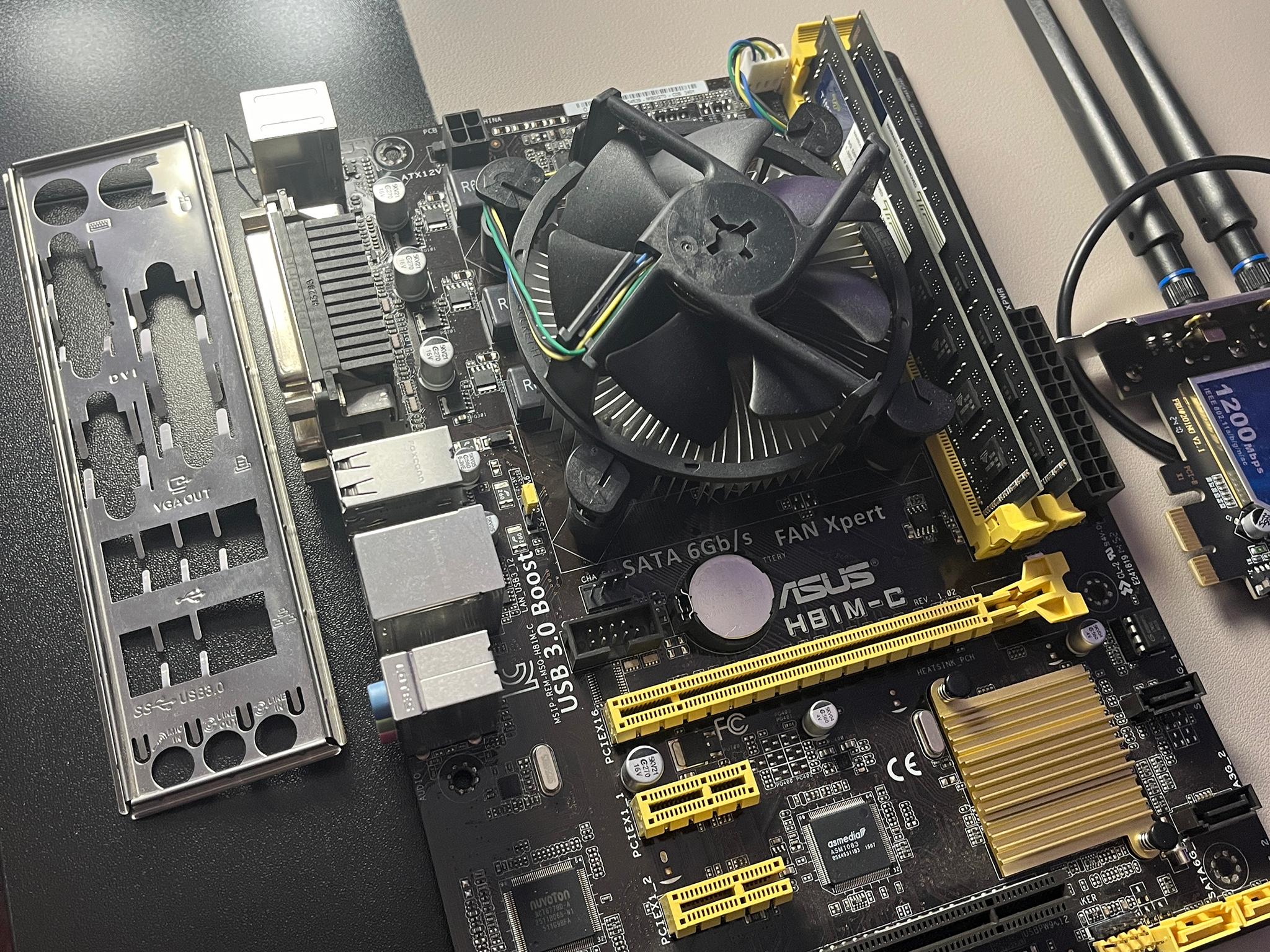 Combo! CPU RAM Motherboard & WiFi Card Intel i5 16GB RAM