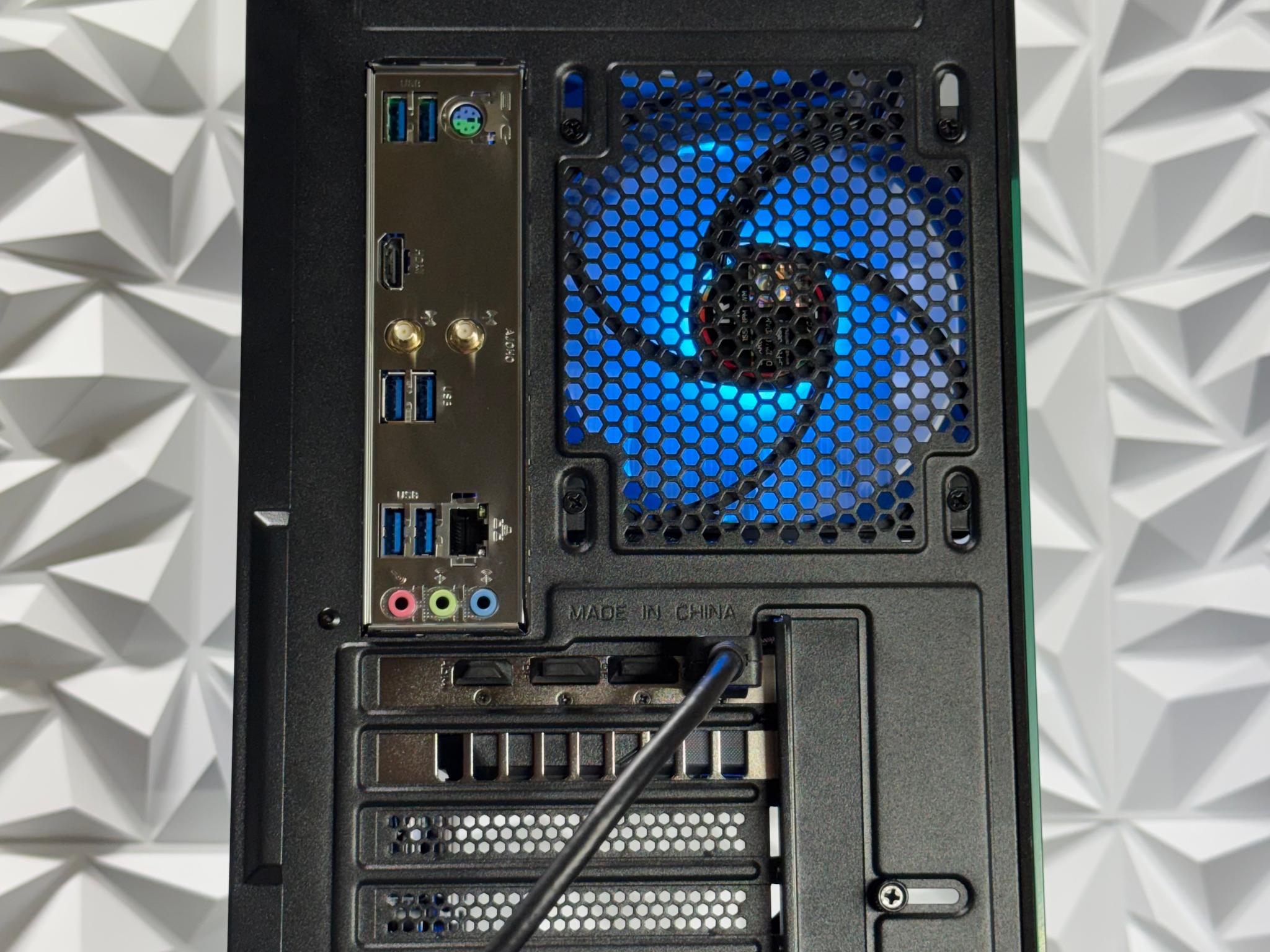 RTX 5060 / Ryzen 5 5500 / 16GB 3600MHz DDR4 / 1TB Nvme ssd / Windows 11 Pro
