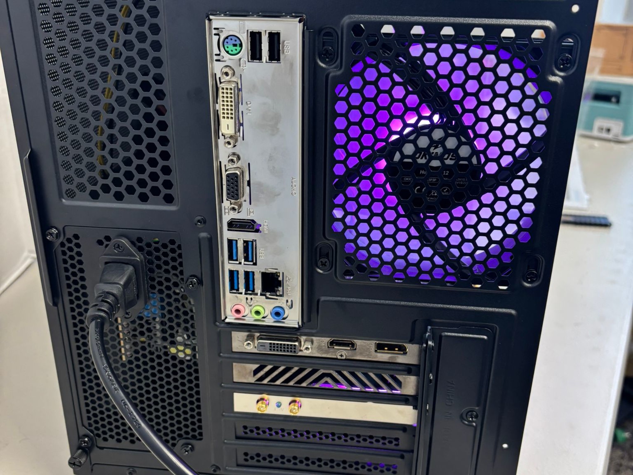 Gaming PC | intel i5 + 1650 | 16GB RAM | WIFI + BT | 512GB SSD