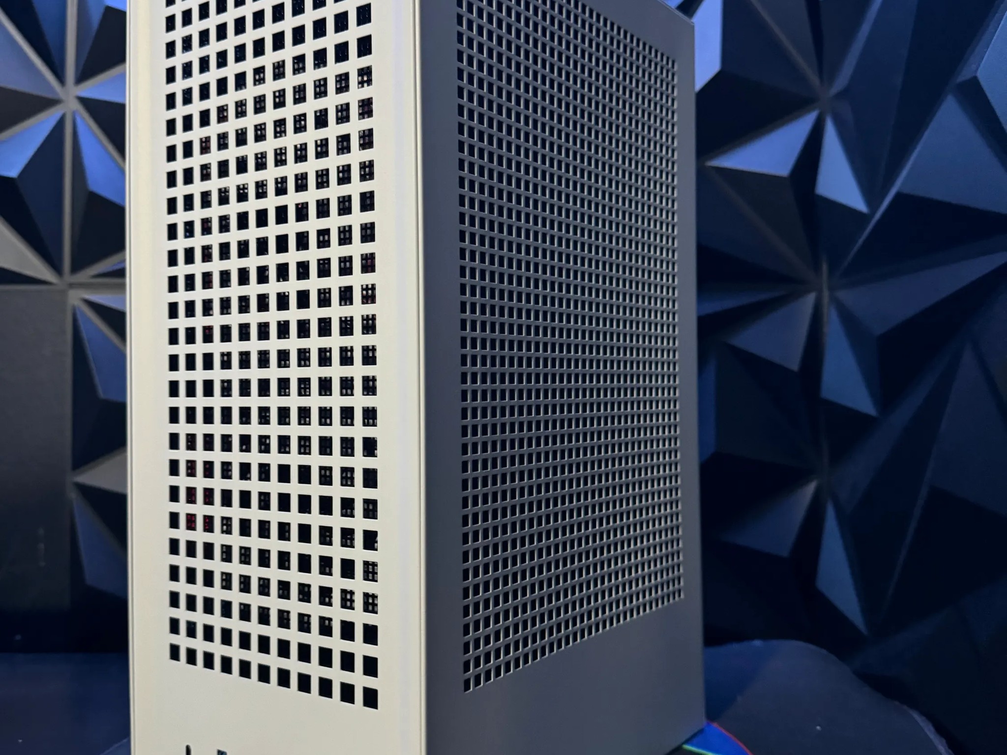 ⚡🏢🏃Power Tower GO⚡🏢🏃 Intel i9| GTX 1080Ti | 32 GB DDR4| 1 TB NVME| 4 TB HDD|