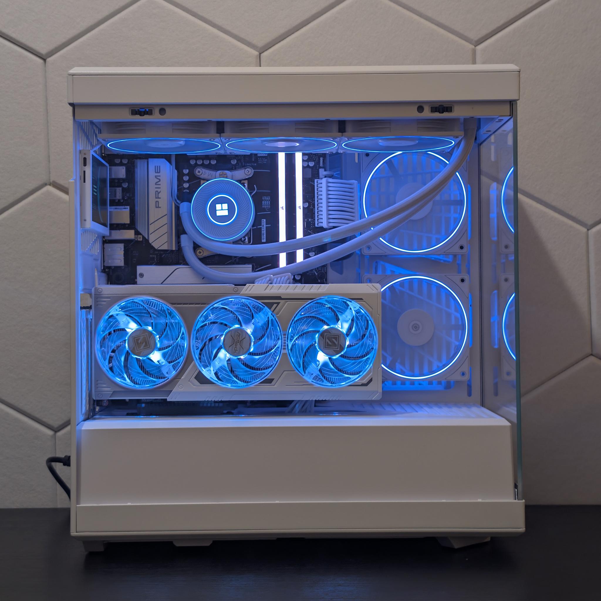 🐻‍❄️🔥4K Gaming Beast | RX 9070XT | Ryzen 7 7800X3D | 2TB SSD | 32GB RAM | WiFi 6 & BT🔥🐻‍❄️