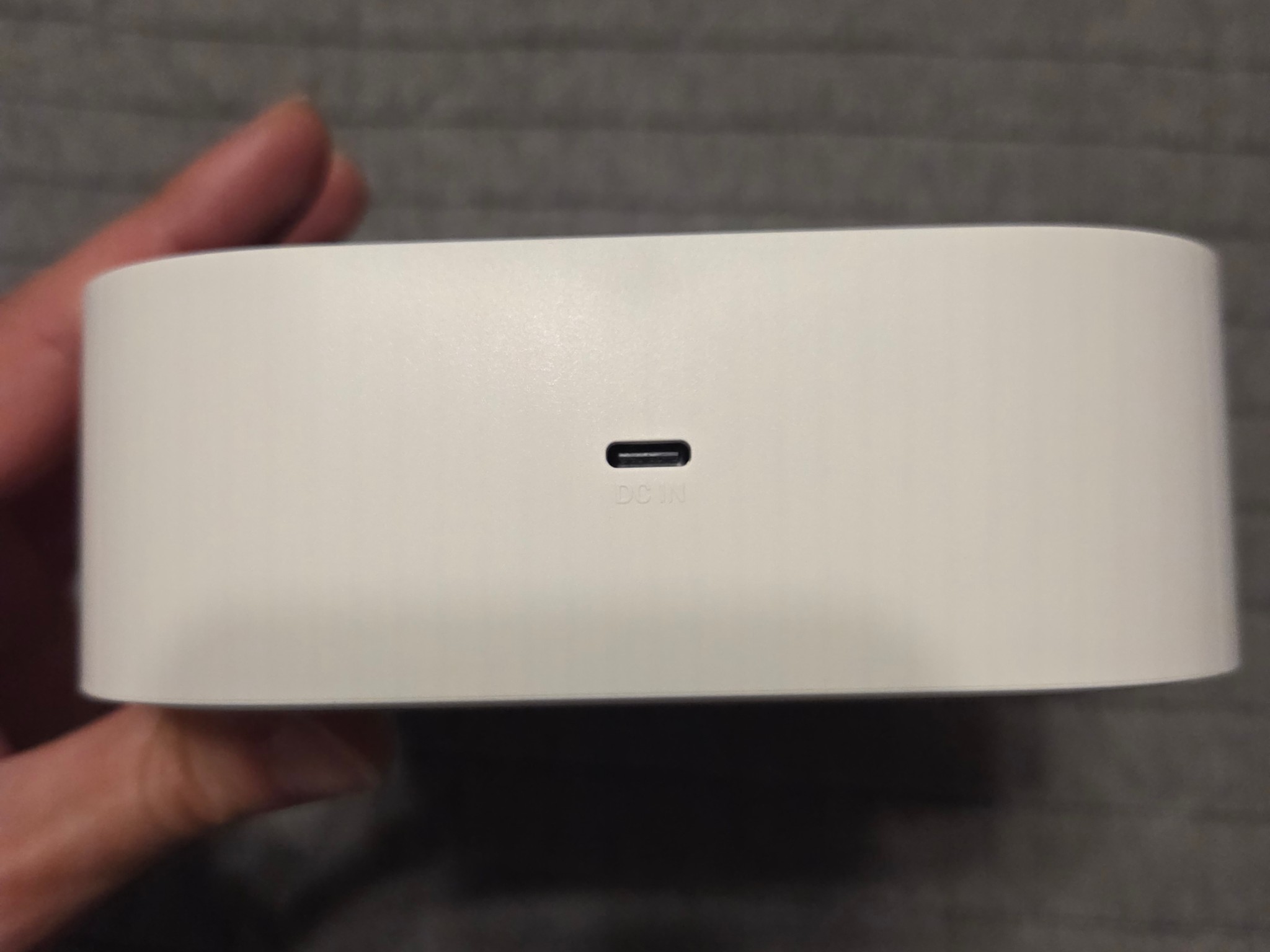 PS5 Dual Charging Station for DualSense & DualSense Edge Controllers in White (great condition)