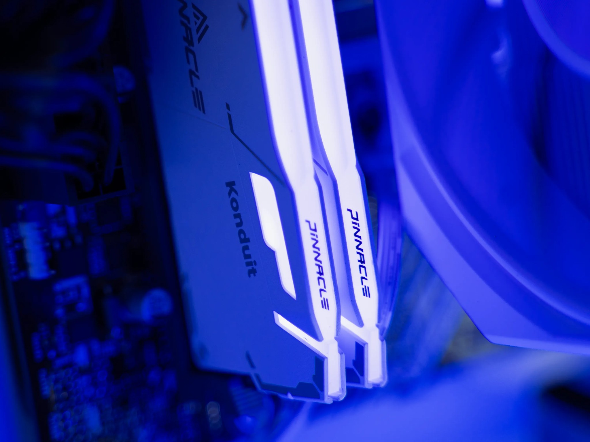 “GhosteCorpo” RTX 4060 i7 11700F 32GB Windows 11 1TB Workstation Gaming PC