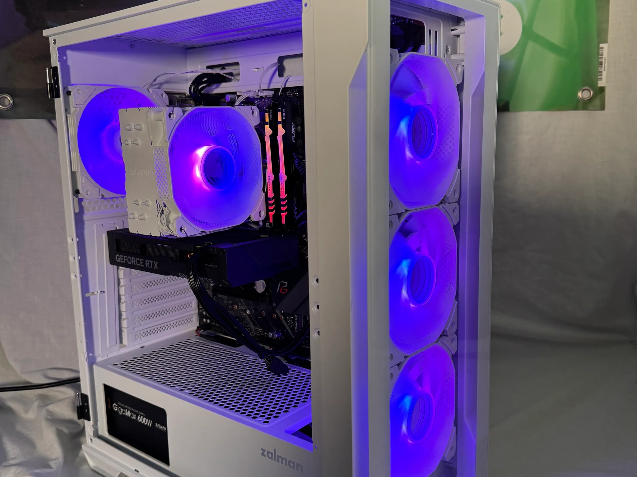 RTX 4060ti Ryzen 5700g Mid Range Performance PC