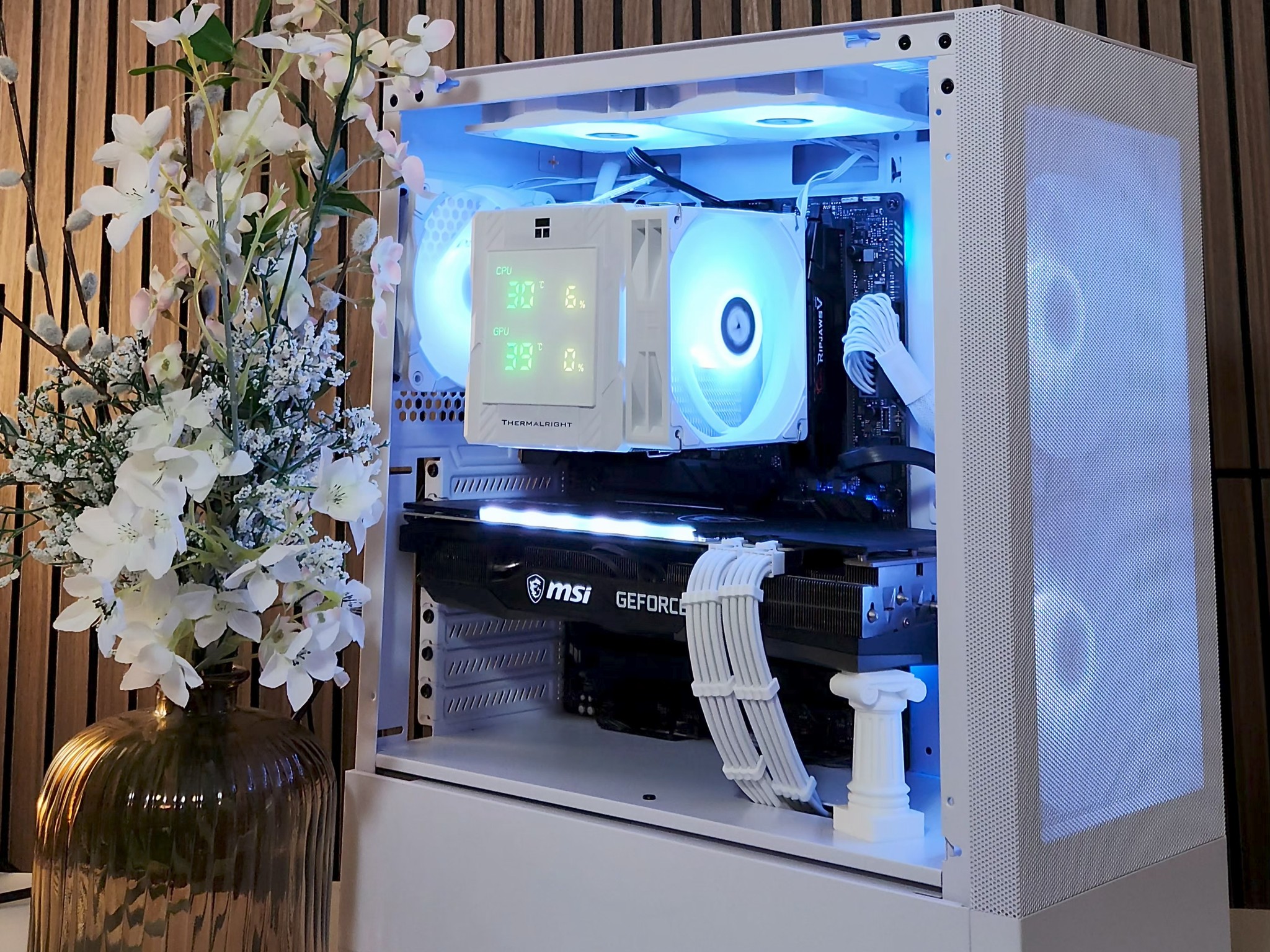 ⚪White PC🖥️ RTX 3070 8GB | i5 12600K | 16GB DDR4 | NVMe | Lian Li RGB | wifi/BT | Windows 11 1080p