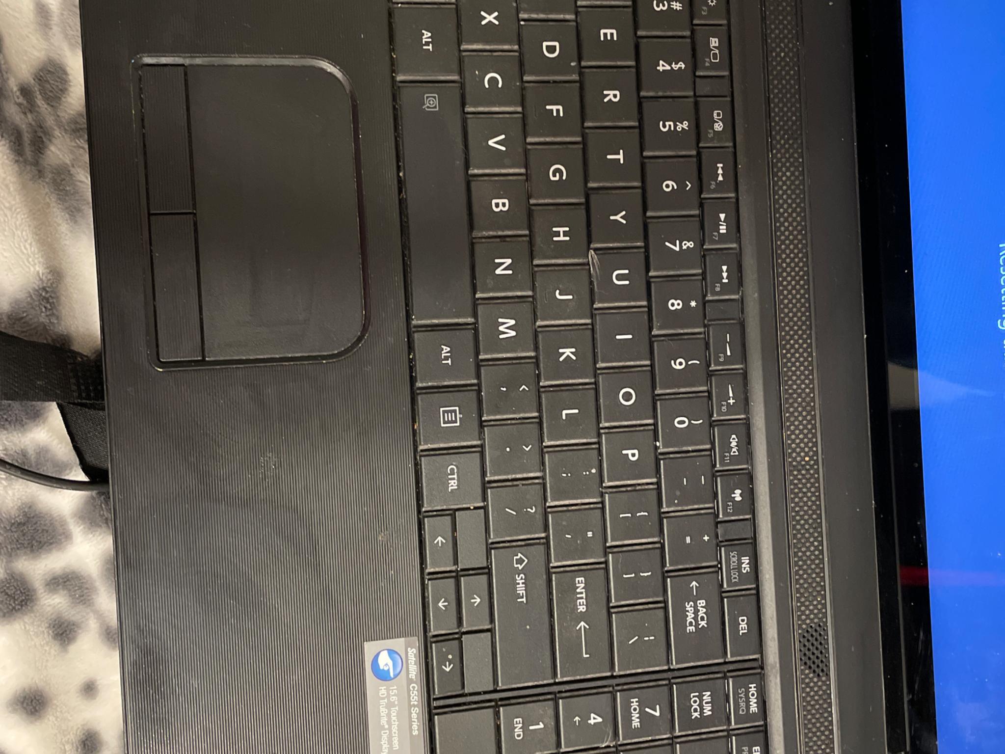 Toshiba satellite c55t-a5123 laptop