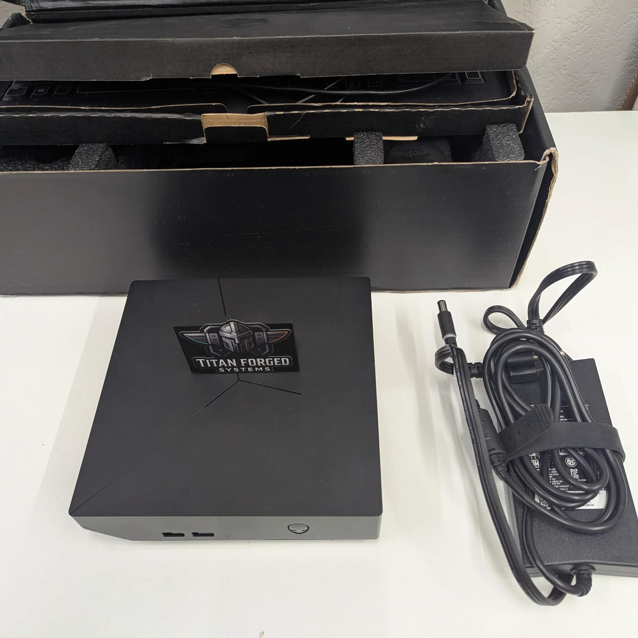 👾 Compact Alienware Mini PC | Windows 8 Activated | Includes Mouse/Keyboard/Power Supply