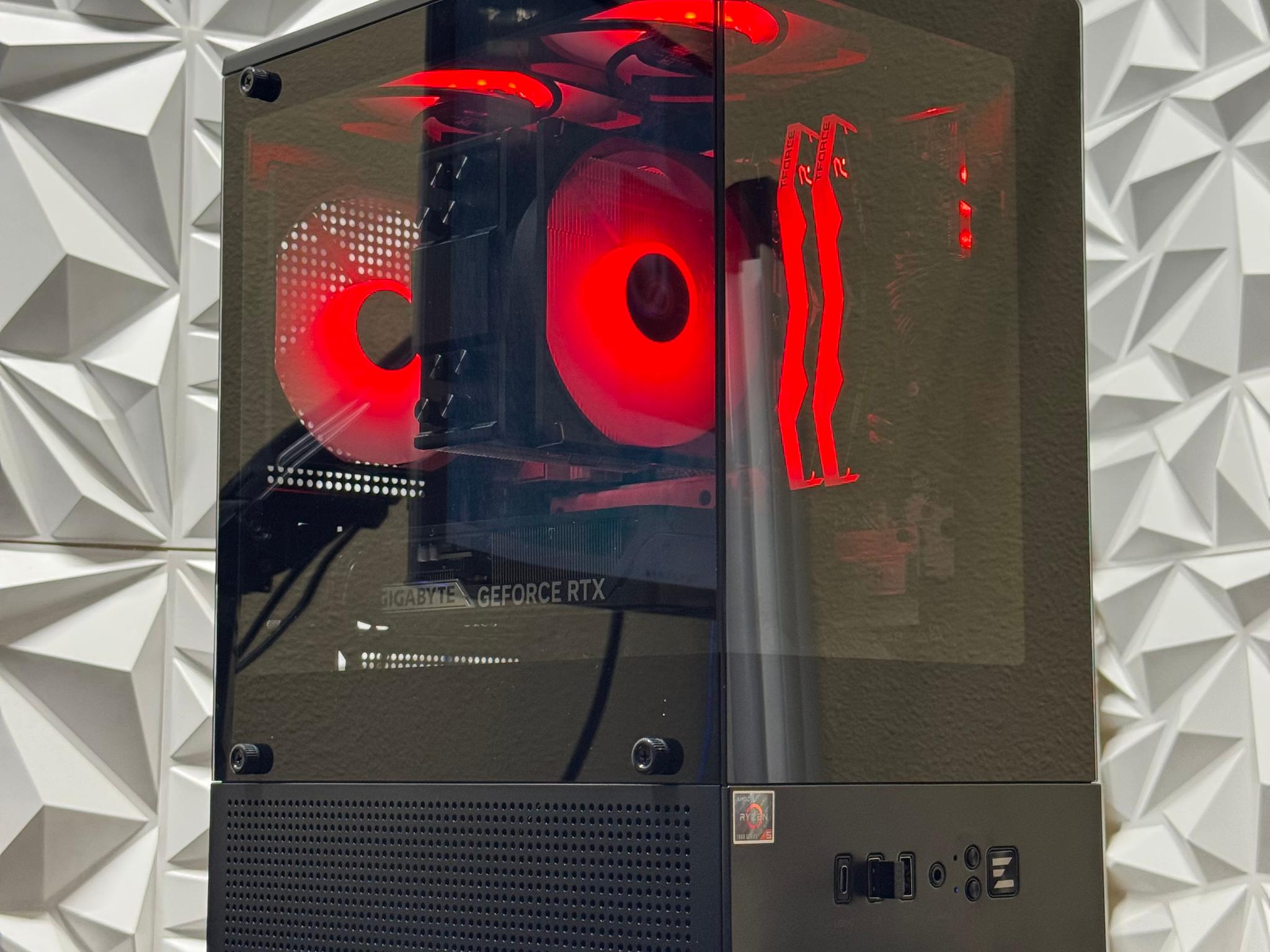 RTX 5060 / Ryzen 5 7600x / 16GB 6000MHz DDR5 / 500GB P310 Crucial ssd / windows 11 pro
