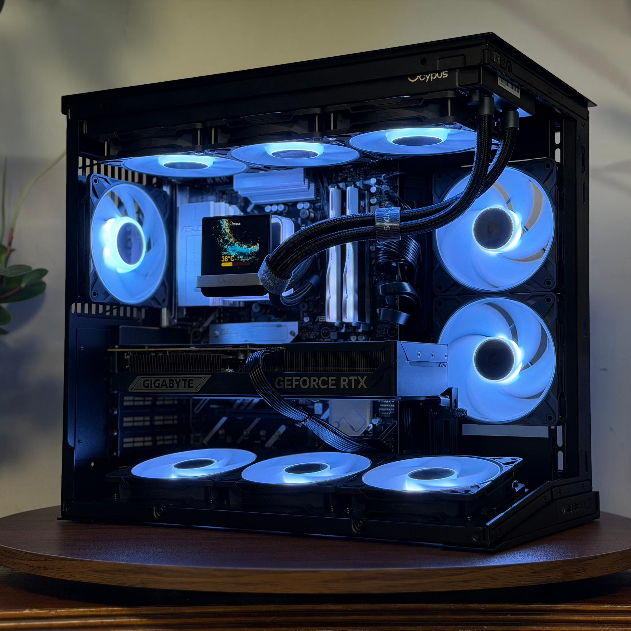 RTX 5080 Windforce OC SFF | Ryzen 7 9800X3D | 32GB DDR5 | B850 | 4TB SSD | 1000W Custom Gaming PC