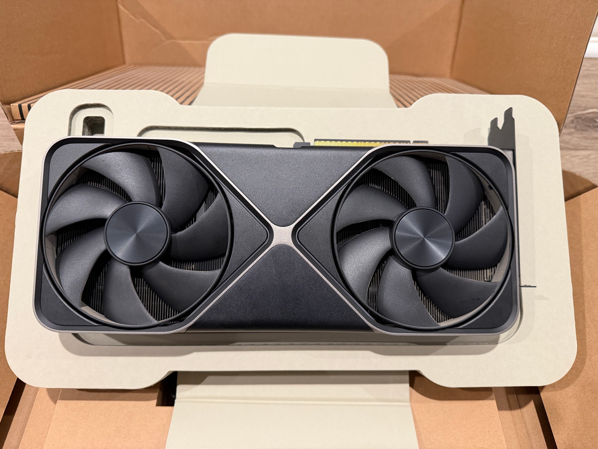 NVIDIA GeForce RTX 5080 Founders Edition