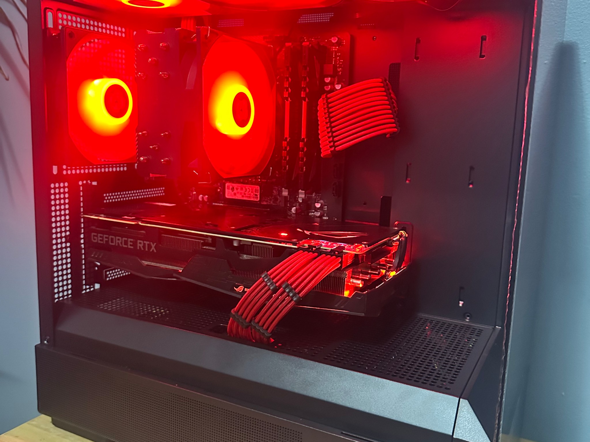 Ryzen 5 3600|RTX 2080 Super|B450|16g DDR4 3200|256g M.2 NVME|1 TB 3.5"HDD|650w PSU|Zalman P10 Case
