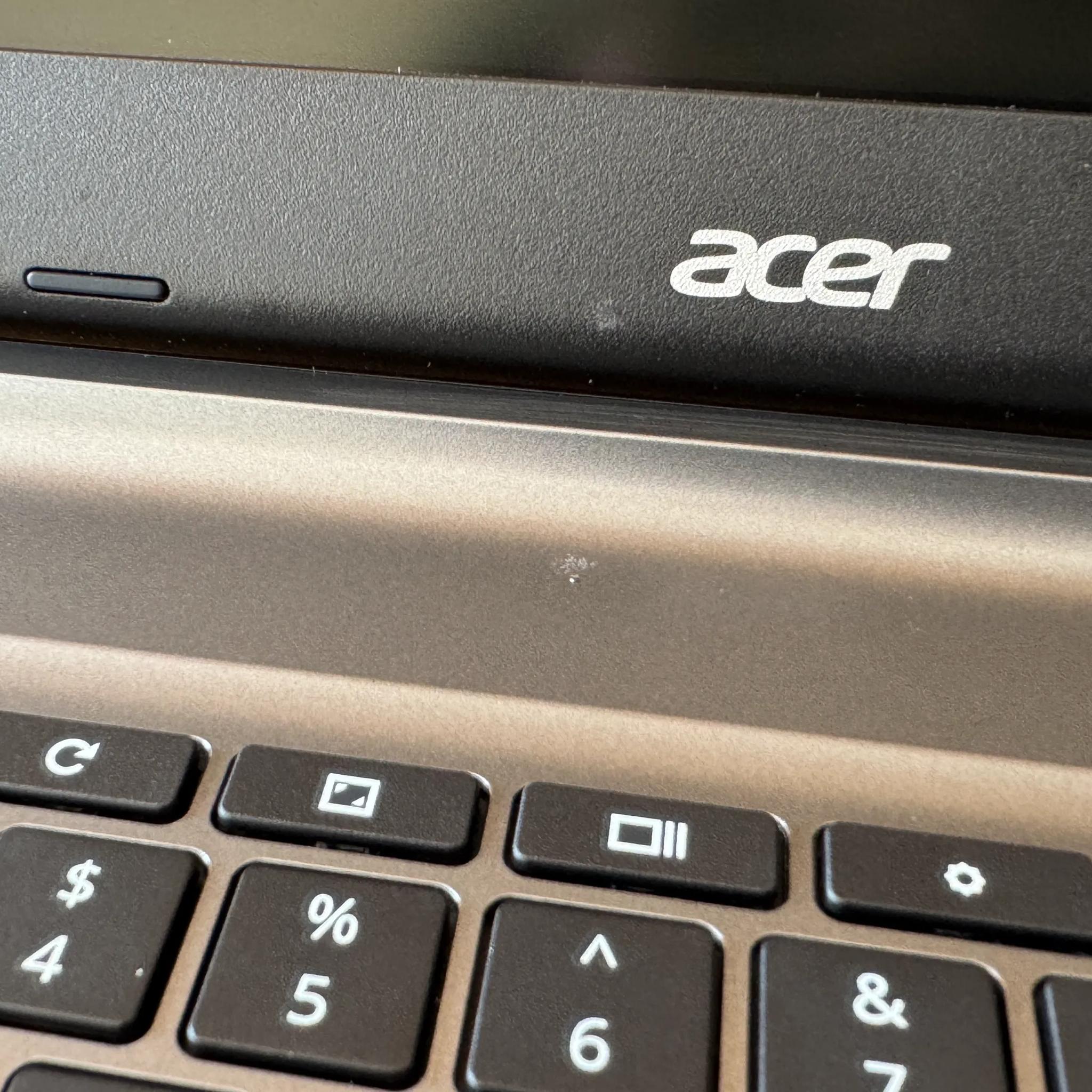 Acer Chromebook 15 CB3-532-C47C - Intel Celeron N3060 (Quad-Core) - 2GB RAM - 16GB eMMC - ChromeOS
